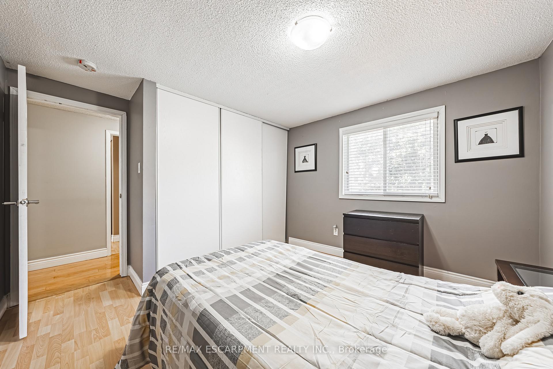Photo 31 of 412 Melanie Crescent, Hamilton, Ancaster — HOMEH