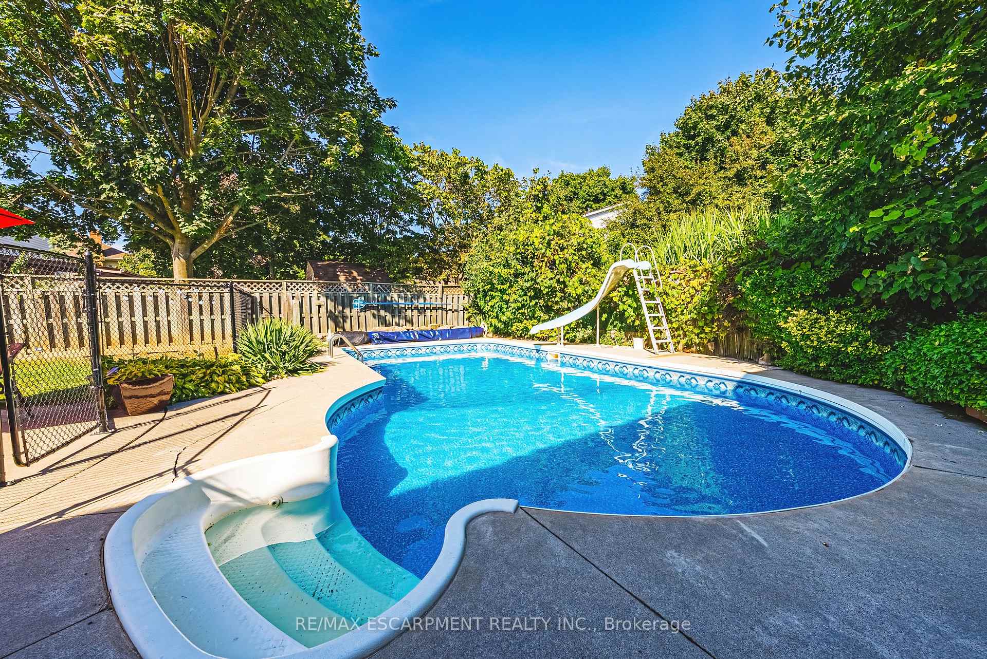 Photo 38 of 412 Melanie Crescent, Hamilton, Ancaster — HOMEH