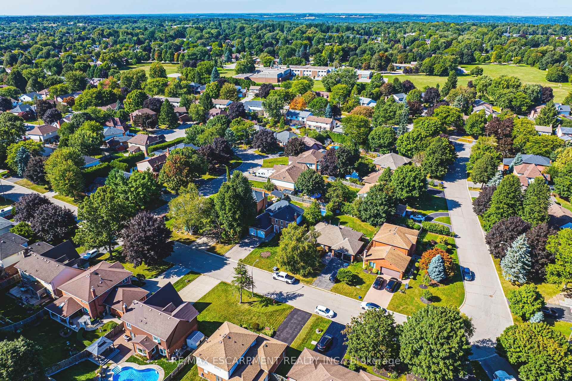 Photo 41 of 412 Melanie Crescent, Hamilton, Ancaster — HOMEH