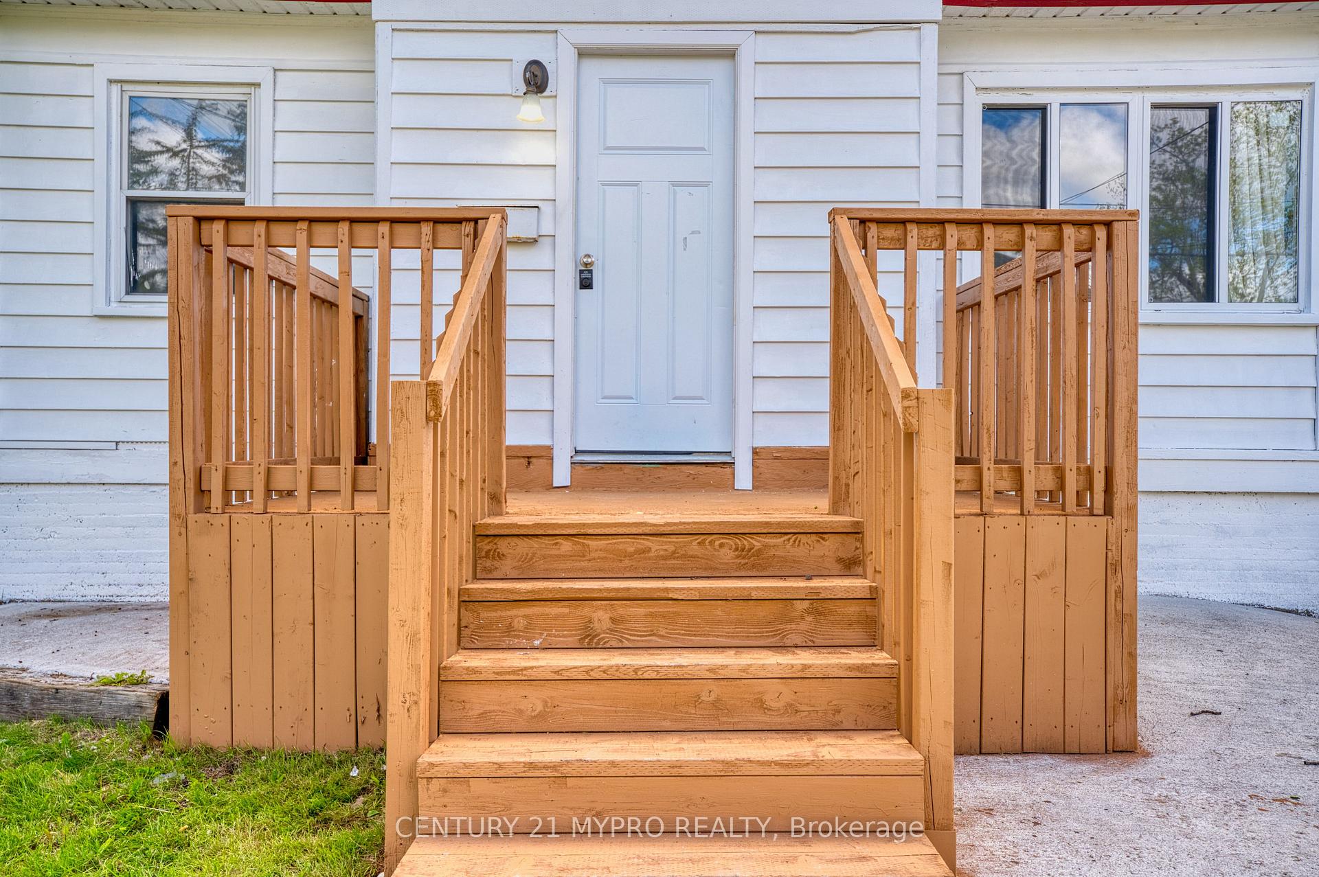 Photo 11 of 42 Irwin Street, London, North K — HOMEH