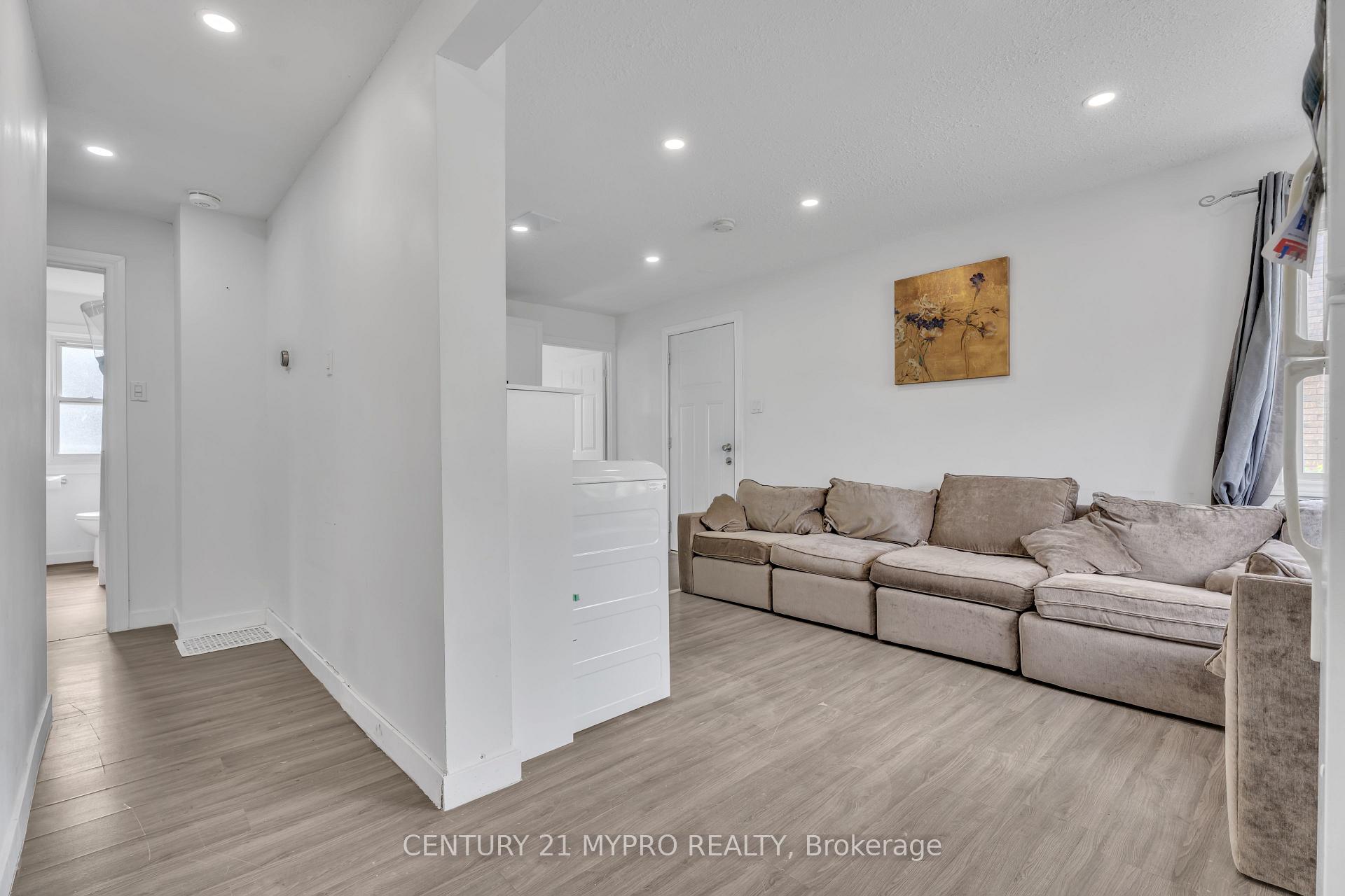 Photo 12 of 42 Irwin Street, London, North K — HOMEH