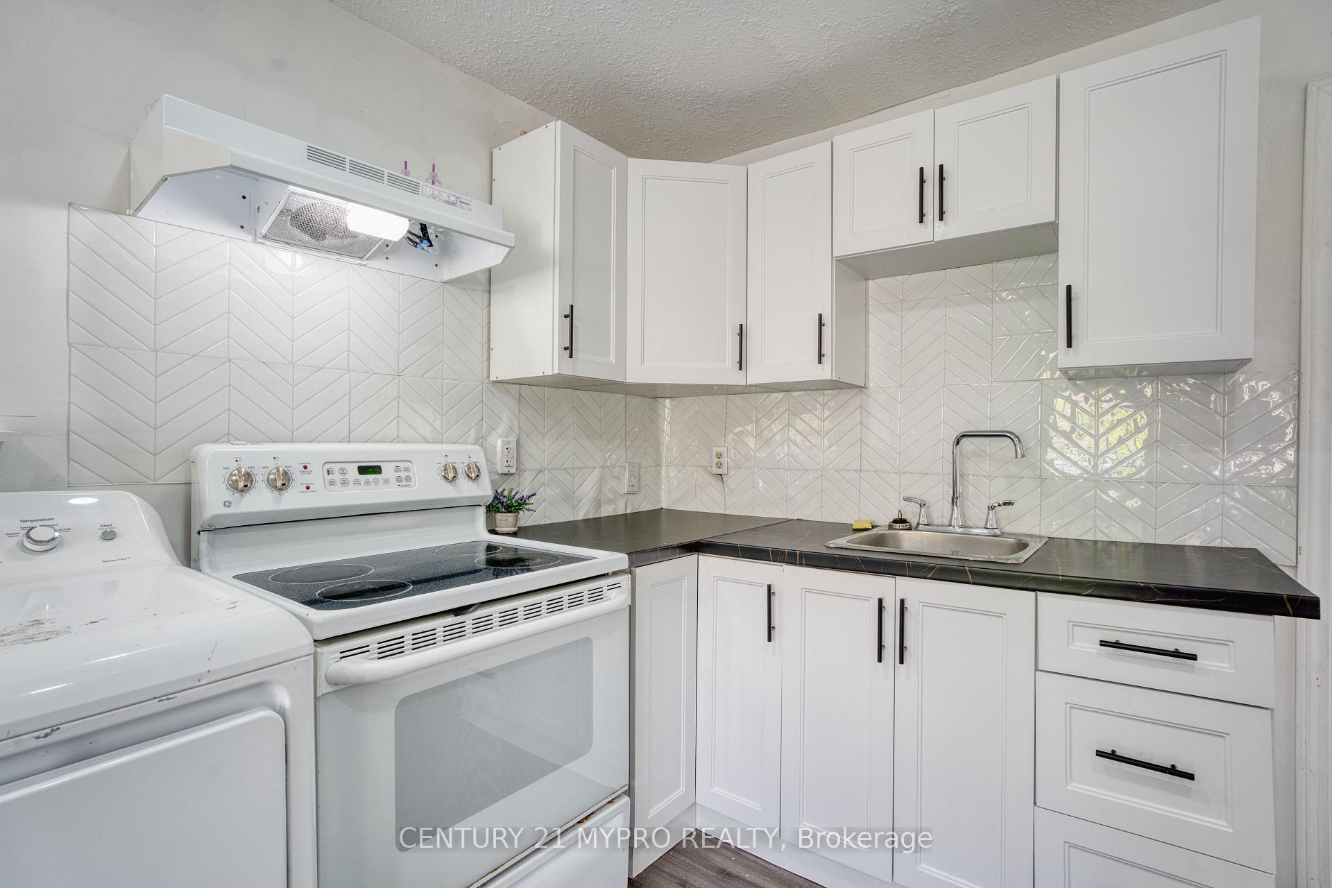 Photo 3 of 42 Irwin Street, London, North K — HOMEH