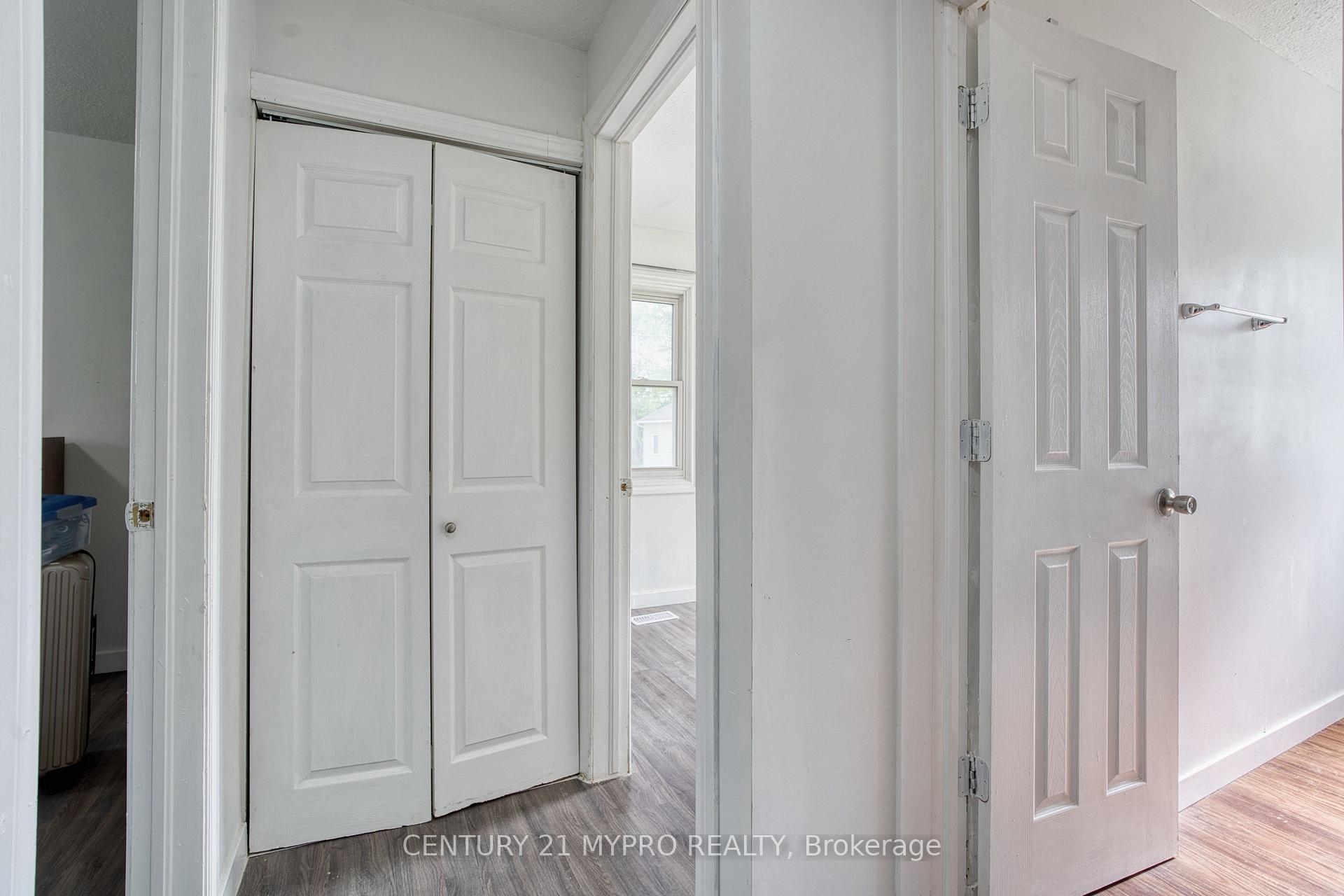 Photo 9 of 42 Irwin Street, London, North K — HOMEH
