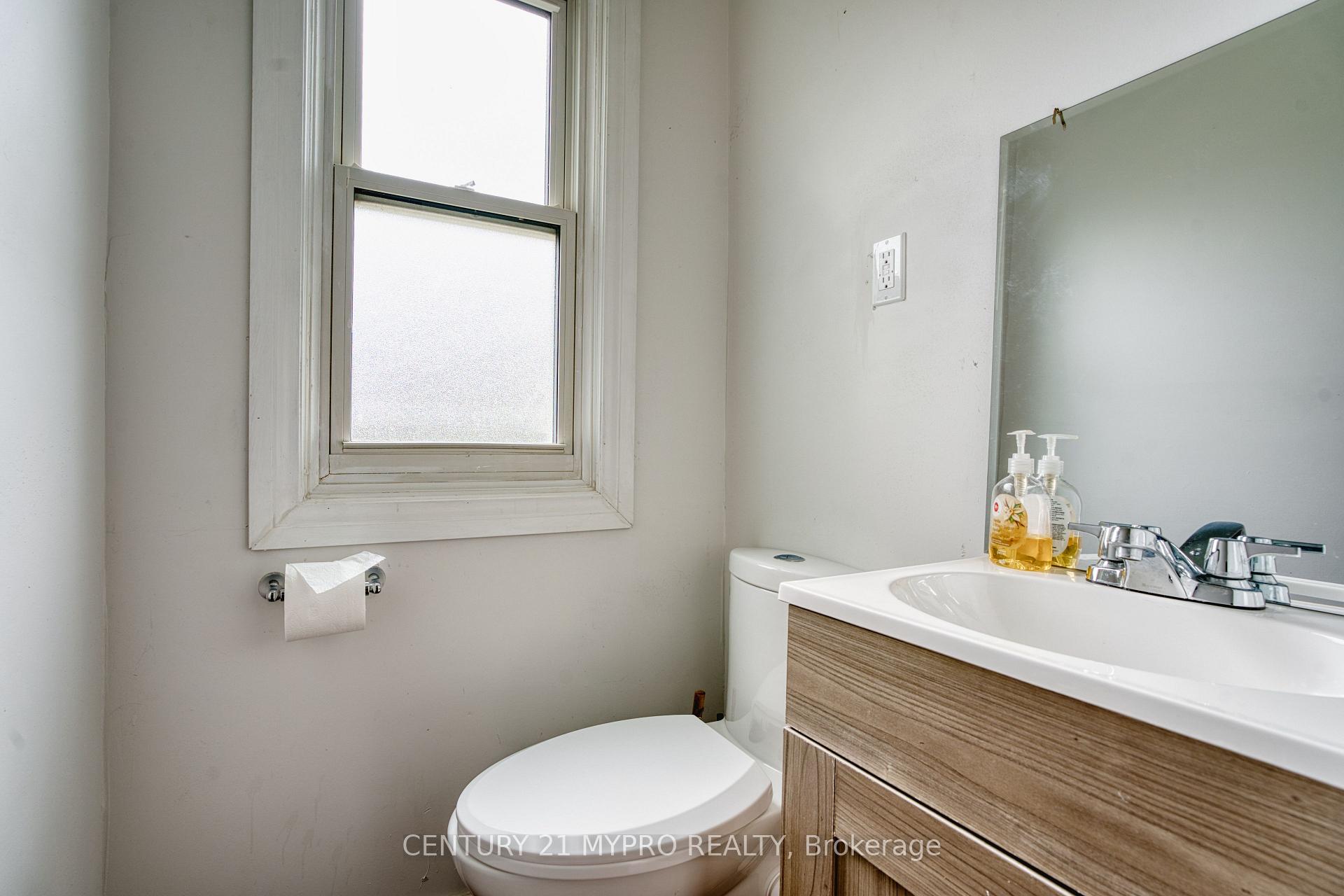 Photo 14 of 42 Irwin Street, London, North K — HOMEH