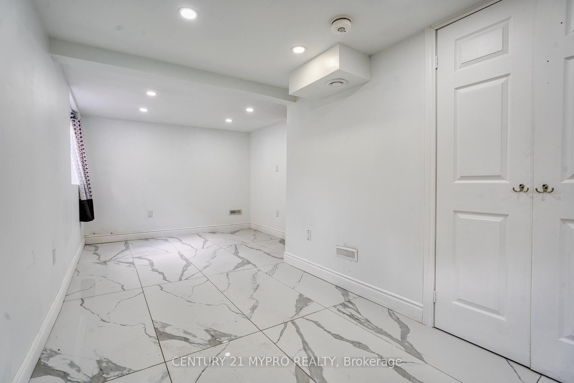Photo 20 of 42 Irwin Street, London, North K — HOMEH