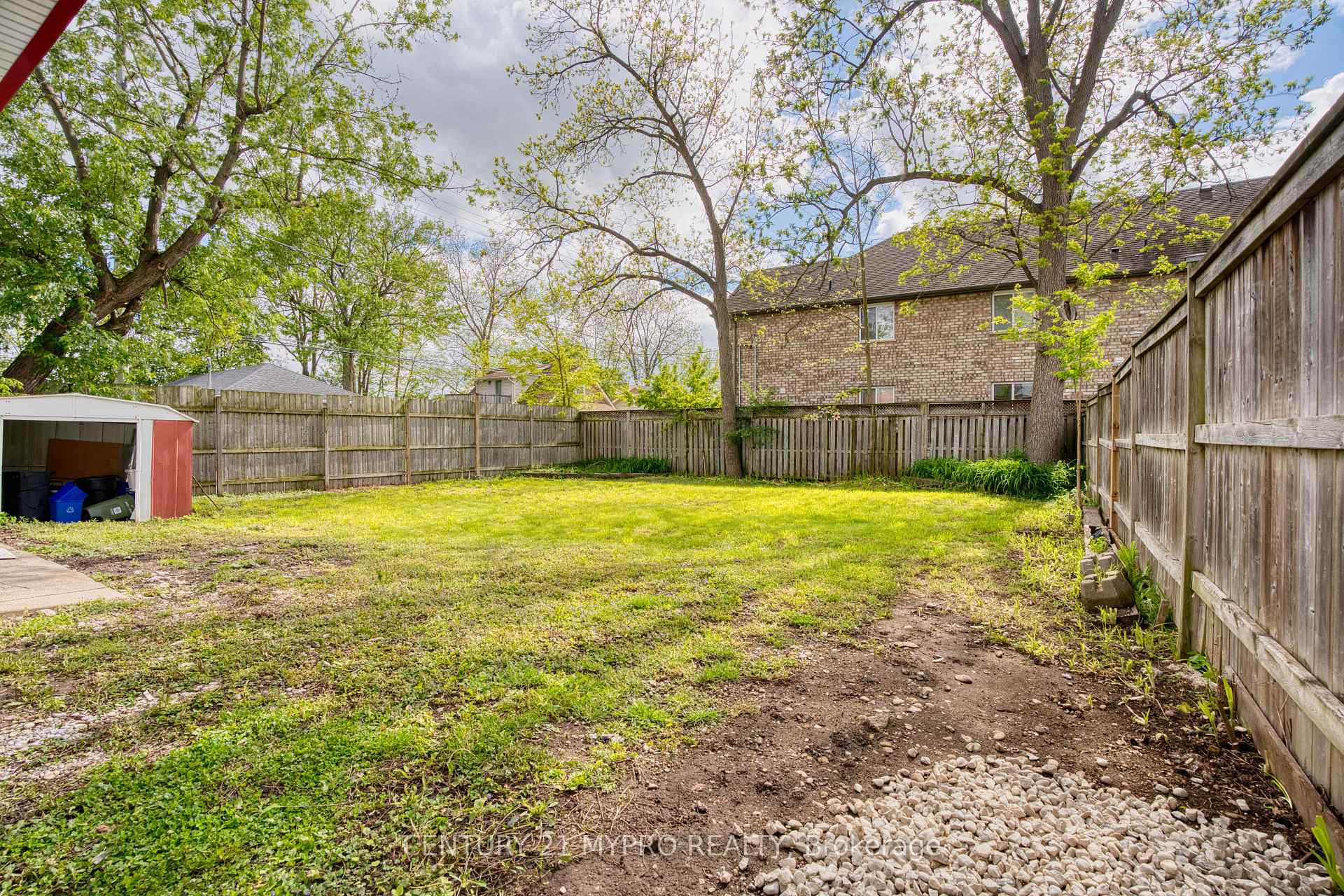 Photo 19 of 42 Irwin Street, London, North K — HOMEH