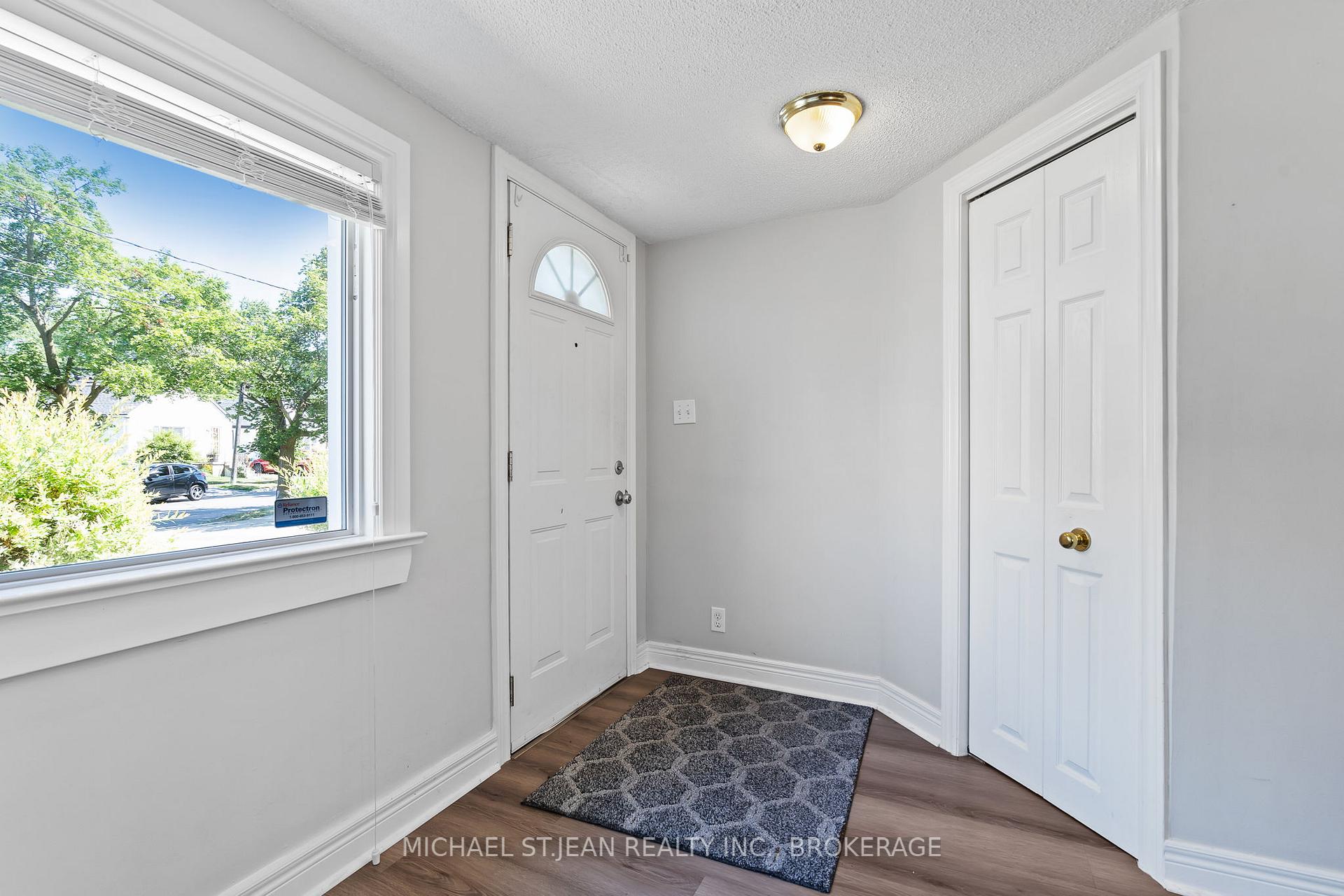 Photo 17 of 111 Rykert Street, St. Catharines, Western Hill — HOMEH