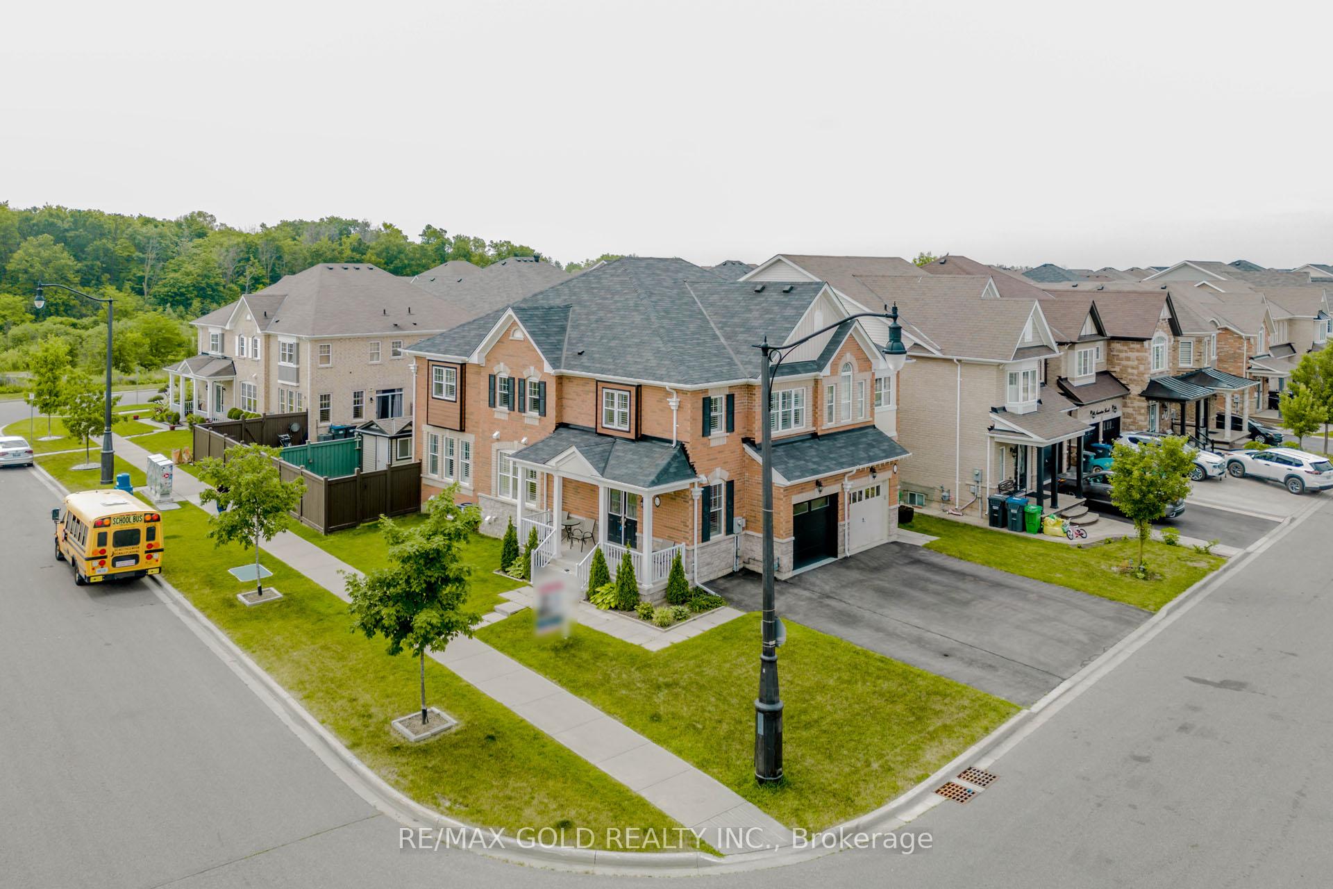 Front of 12 Victoriaville Road
