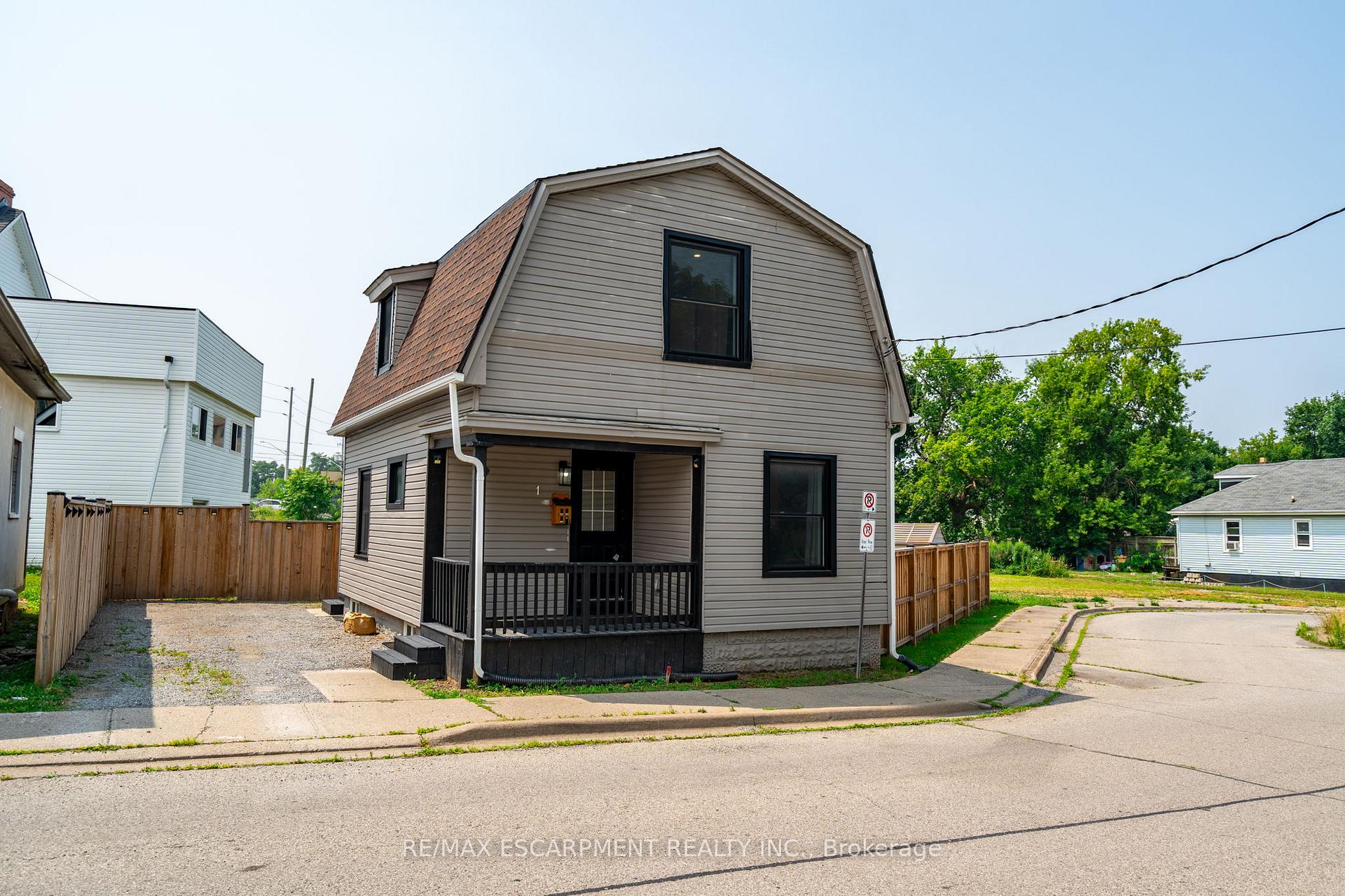 Photo 1 of 1 Prince Street, St. Catharines, E. Chester — HOMEH