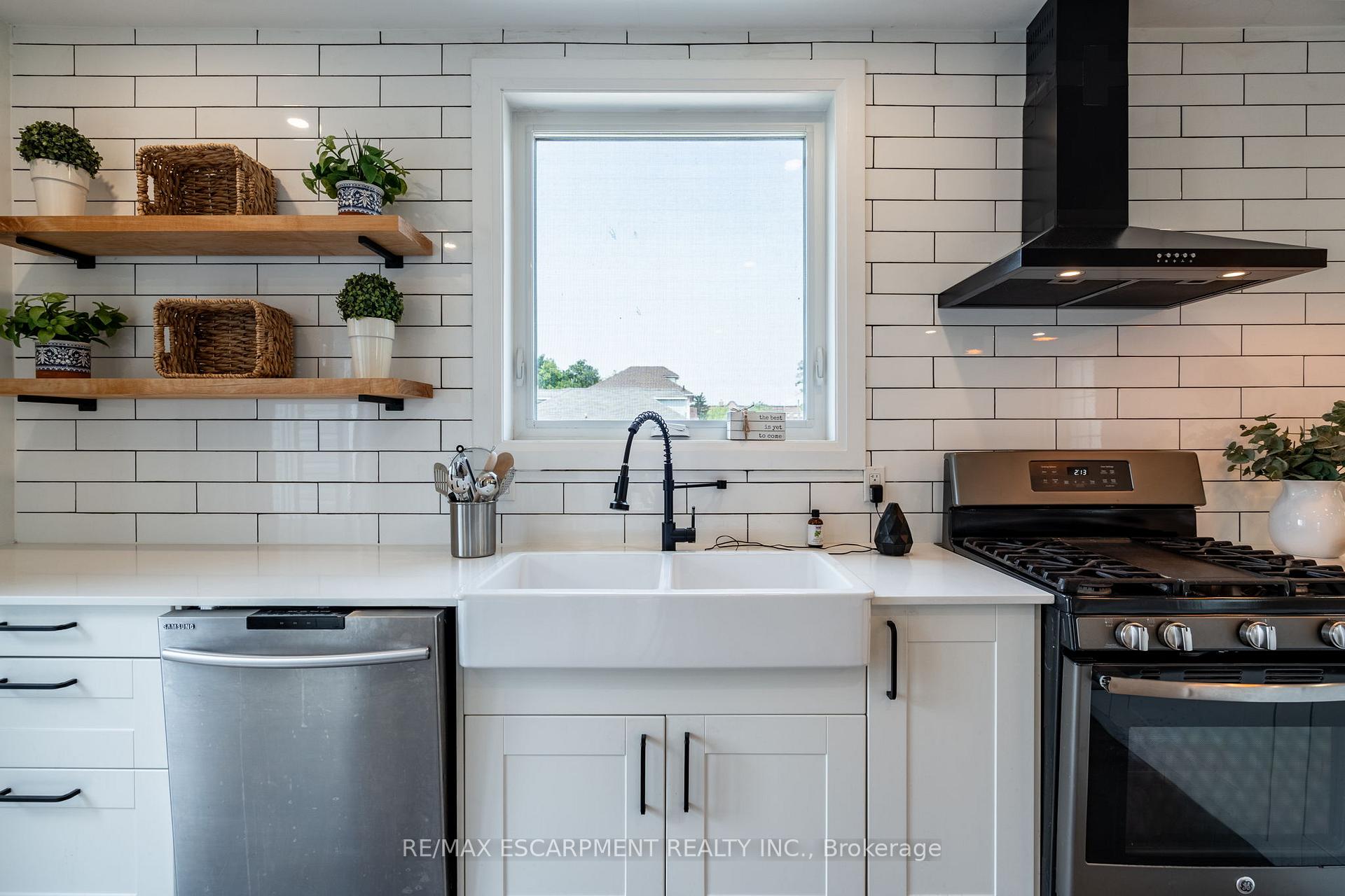 Photo 7 of 1 Prince Street, St. Catharines, E. Chester — HOMEH