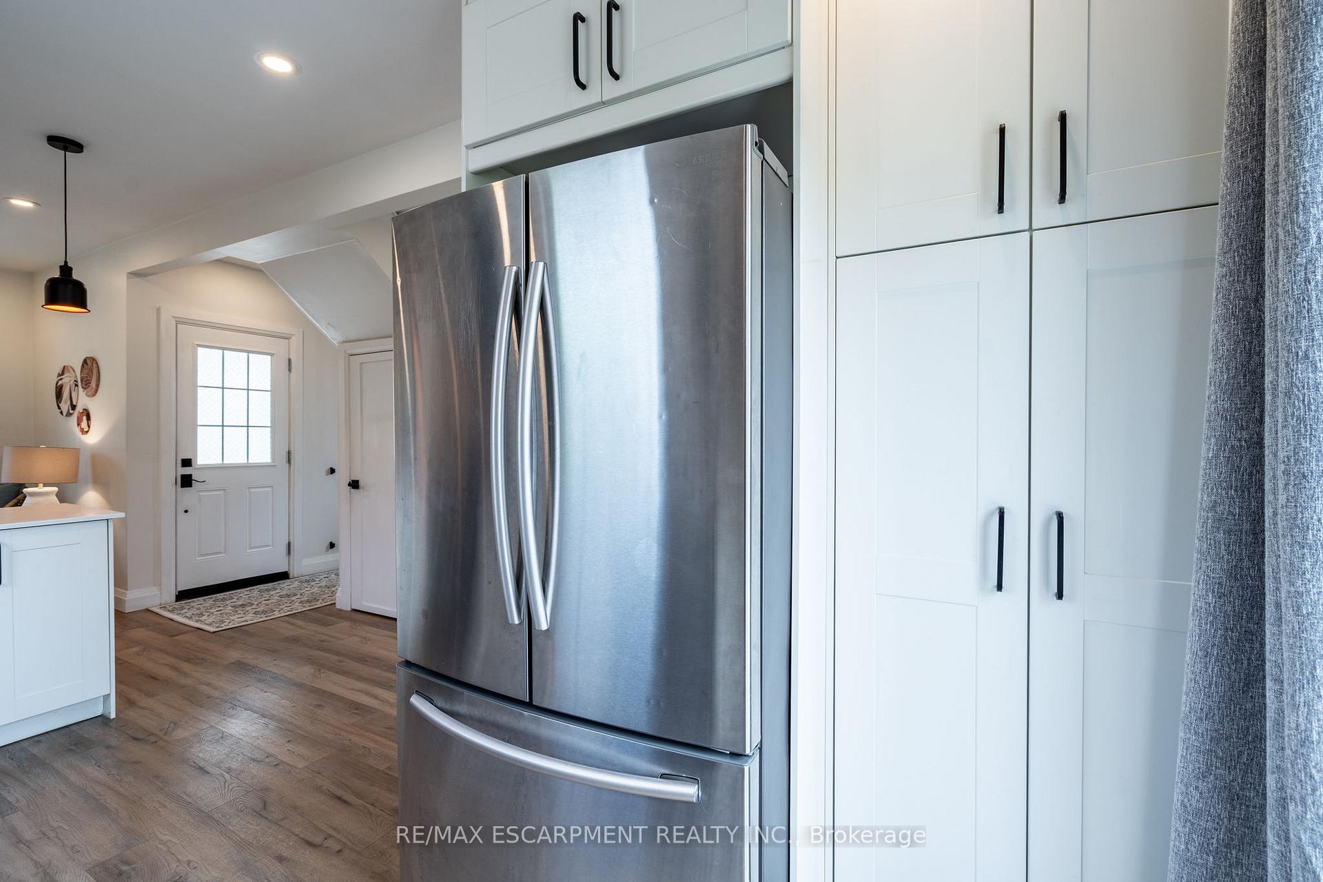 Photo 14 of 1 Prince Street, St. Catharines, E. Chester — HOMEH