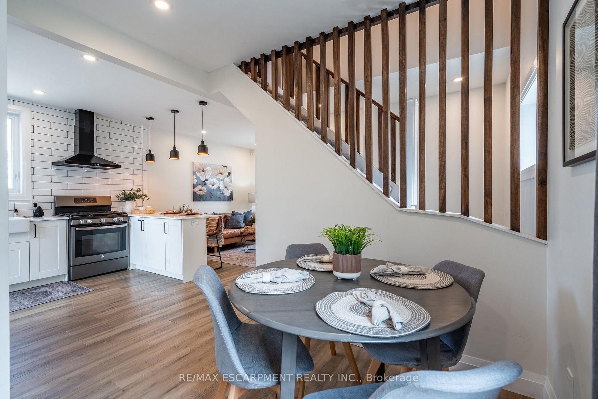 Photo 12 of 1 Prince Street, St. Catharines, E. Chester — HOMEH