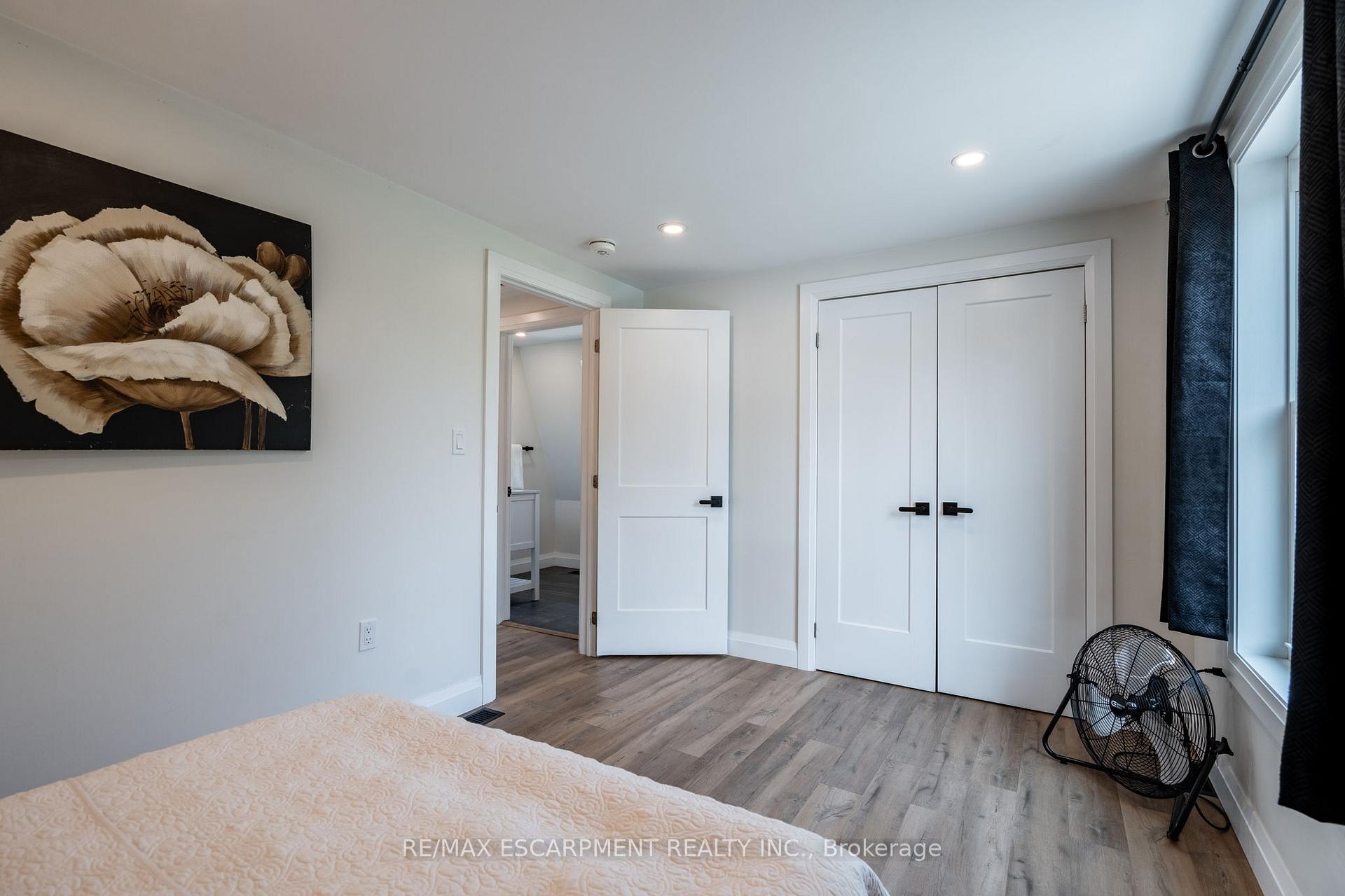Photo 13 of 1 Prince Street, St. Catharines, E. Chester — HOMEH