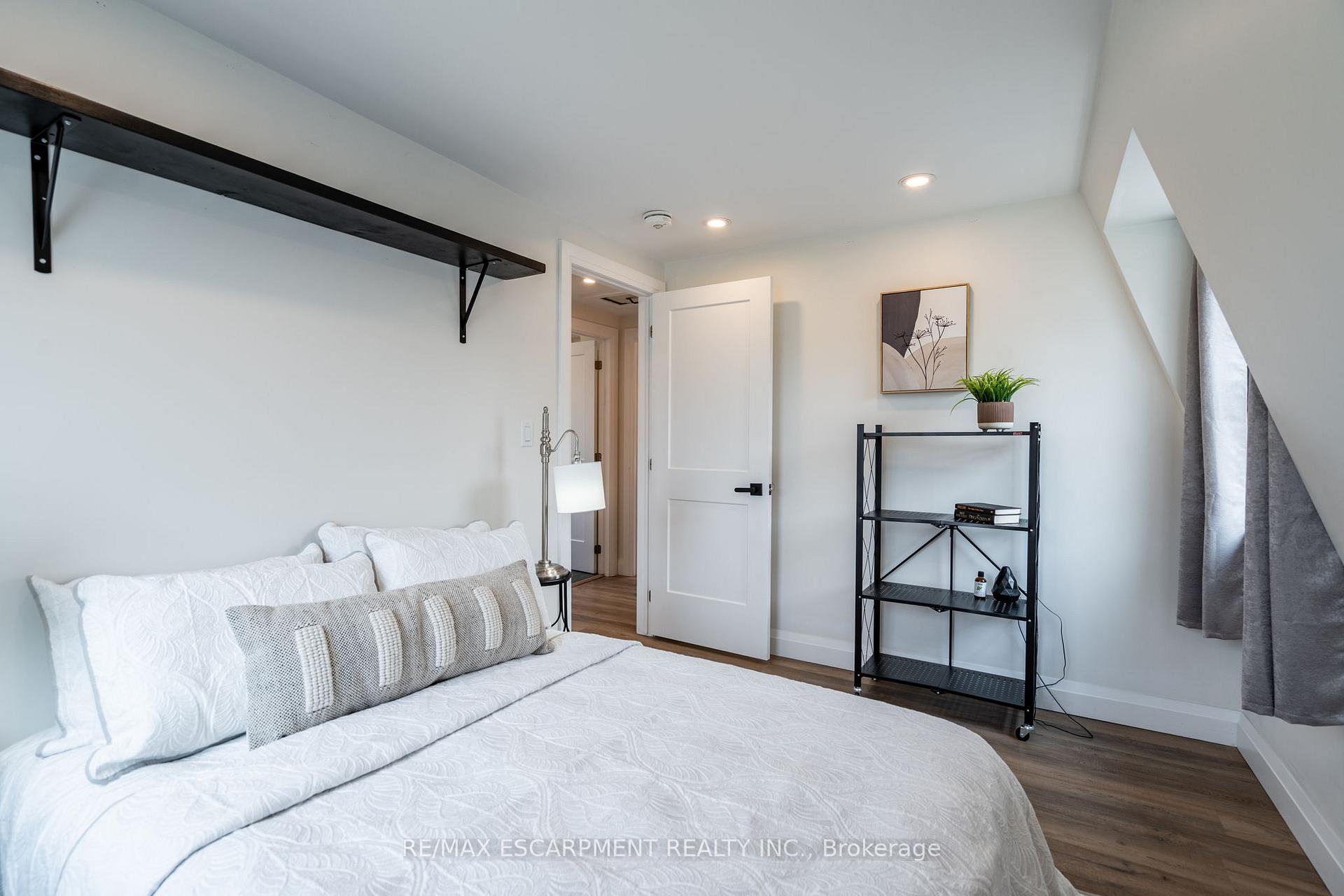 Photo 15 of 1 Prince Street, St. Catharines, E. Chester — HOMEH