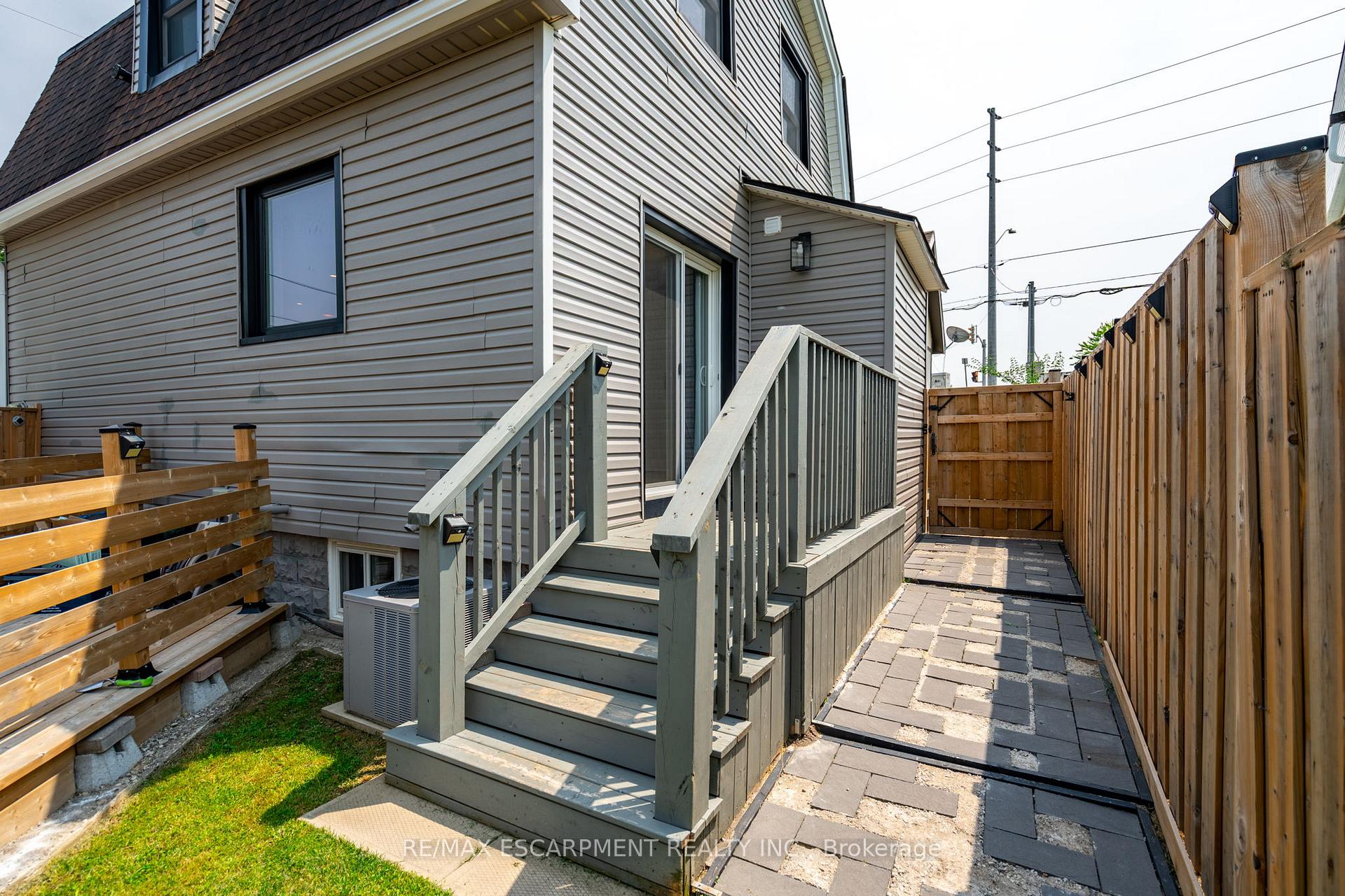 Photo 26 of 1 Prince Street, St. Catharines, E. Chester — HOMEH