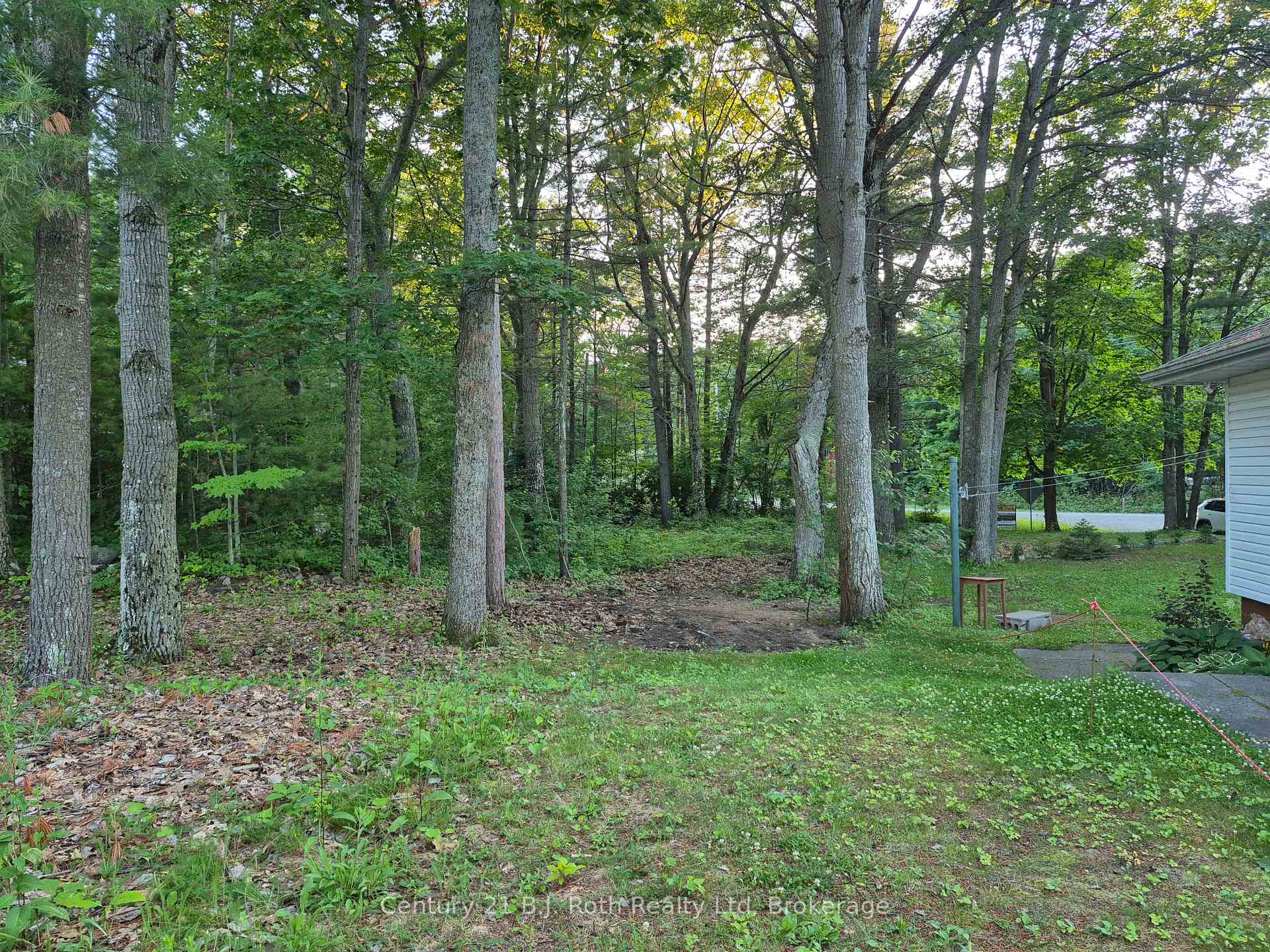 Photo 5 of 1379 Champlain Road, Tiny, Rural Tiny — HOMEH