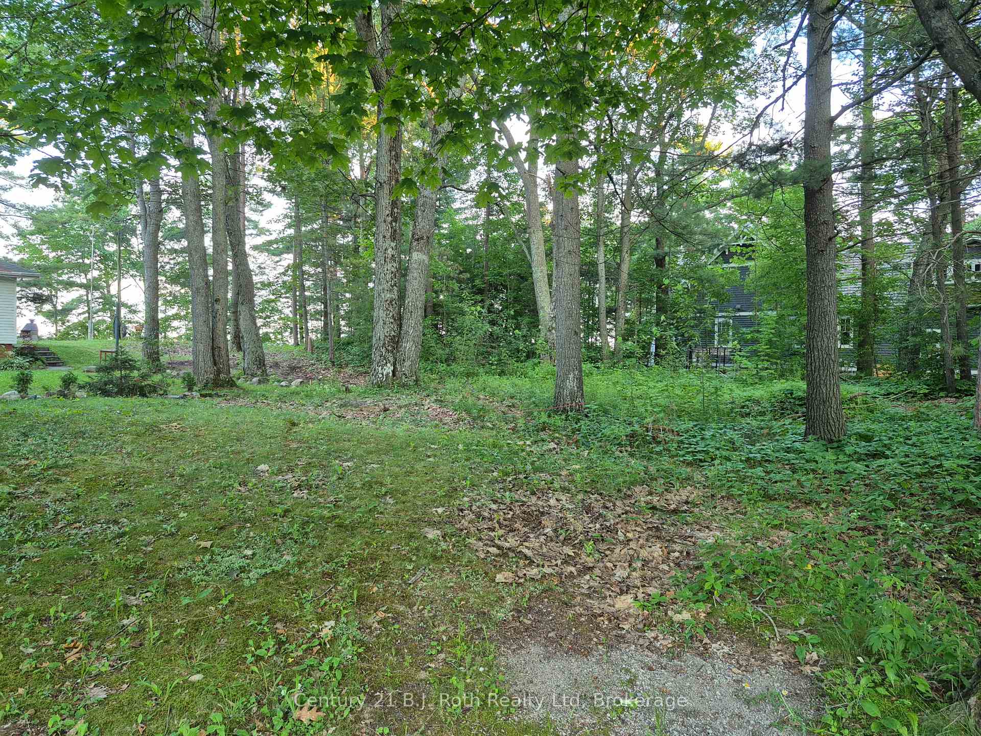 Photo 7 of 1379 Champlain Road, Tiny, Rural Tiny — HOMEH