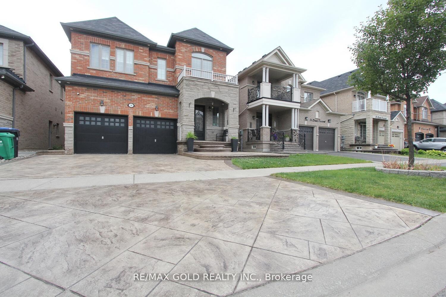 Photo 2 of 14 Lisson Crescent, Brampton, Credit Valley — HOMEH