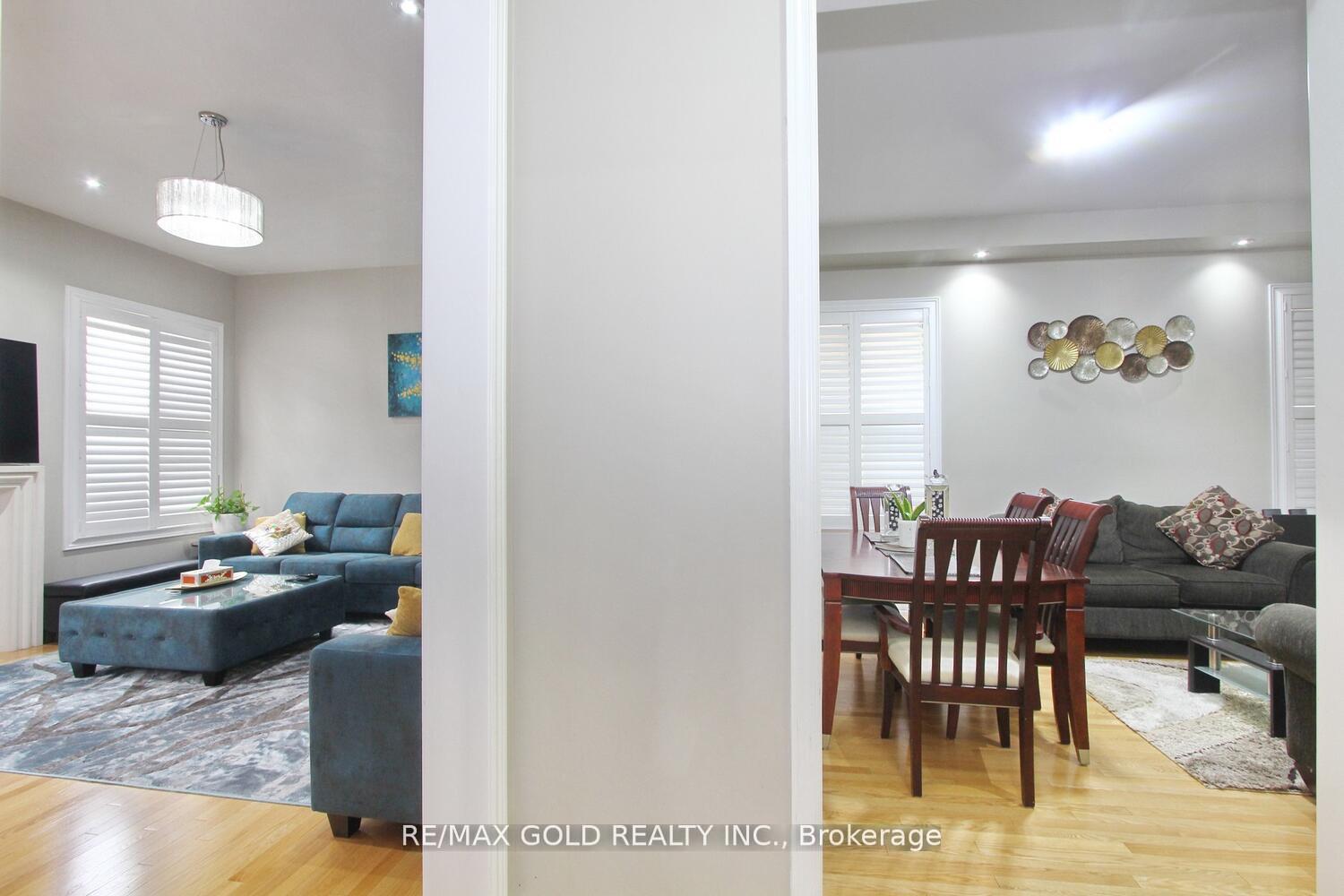 Photo 10 of 14 Lisson Crescent, Brampton, Credit Valley — HOMEH