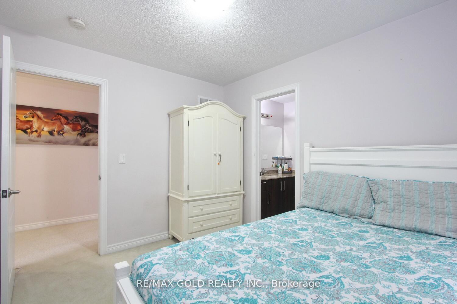 Photo 35 of 14 Lisson Crescent, Brampton, Credit Valley — HOMEH