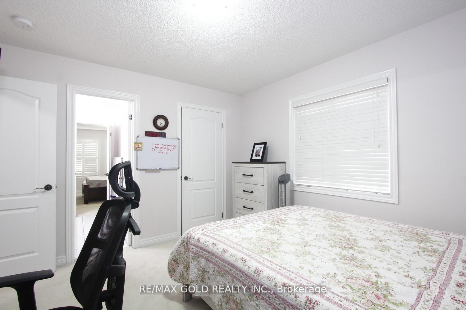 Photo 36 of 14 Lisson Crescent, Brampton, Credit Valley — HOMEH