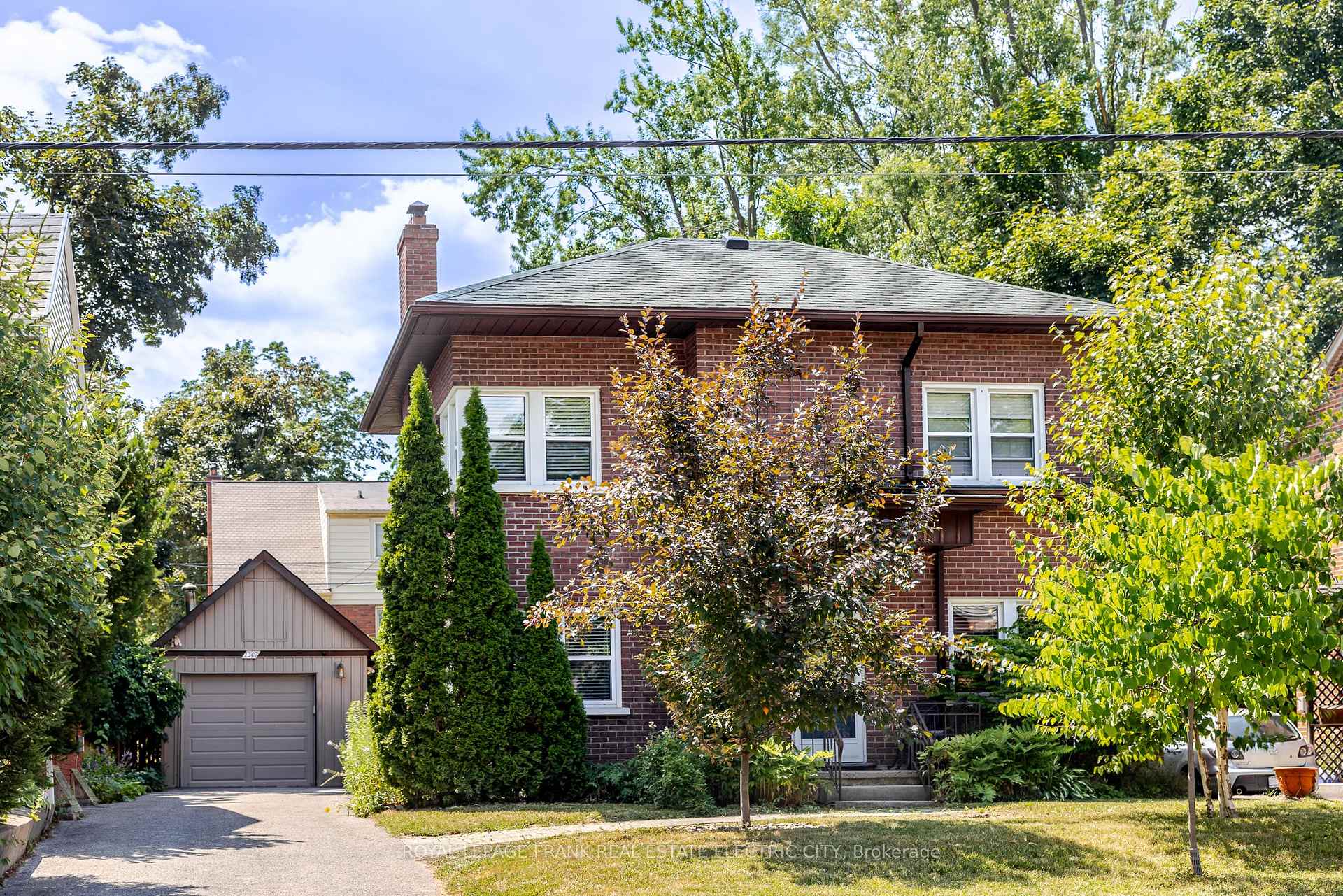 Photo 1 of 1307 Monaghan Road, Peterborough, Monaghan Ward 2 — HOMEH