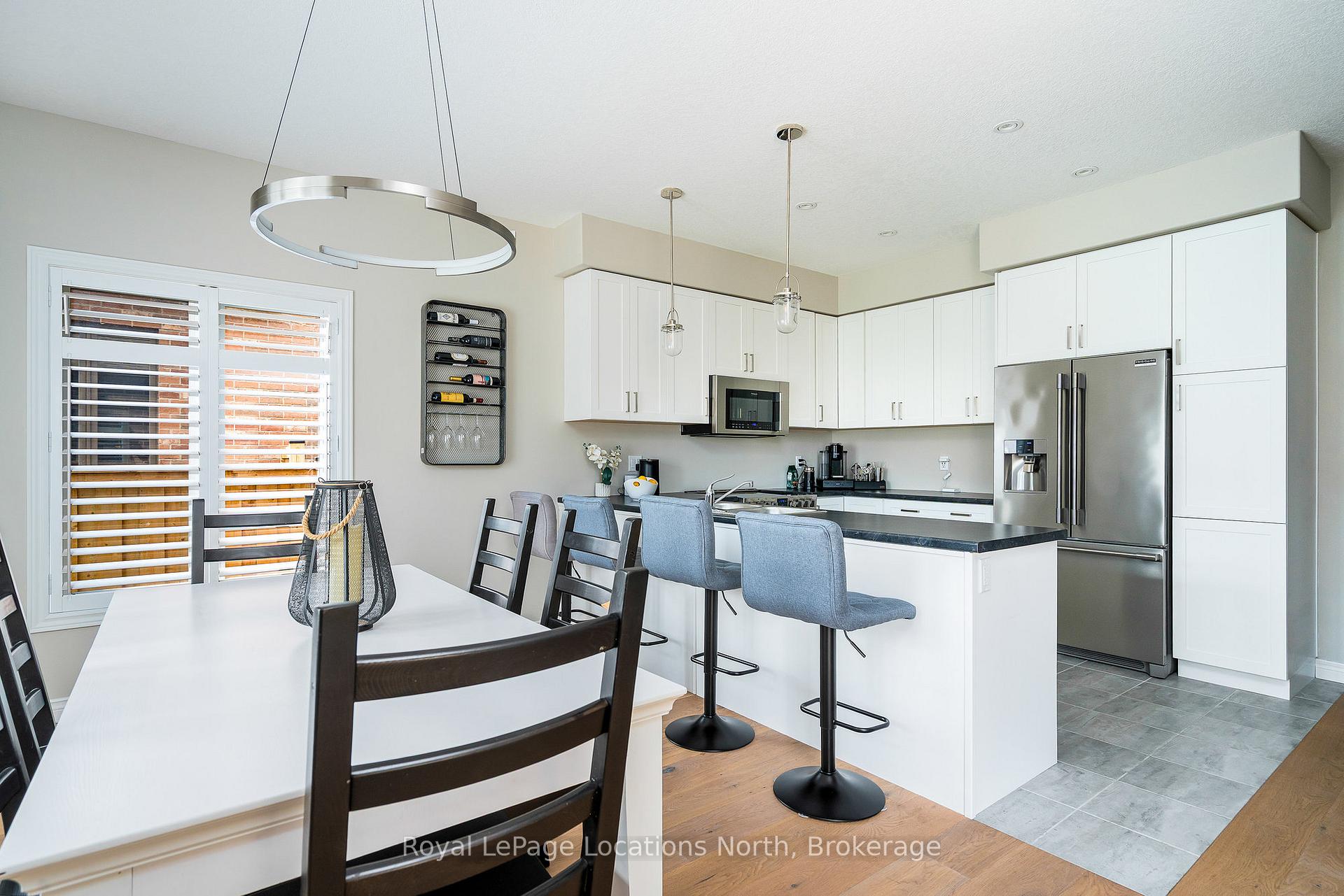 Photo 16 of 81 Plewes Drive, Collingwood — HOMEH