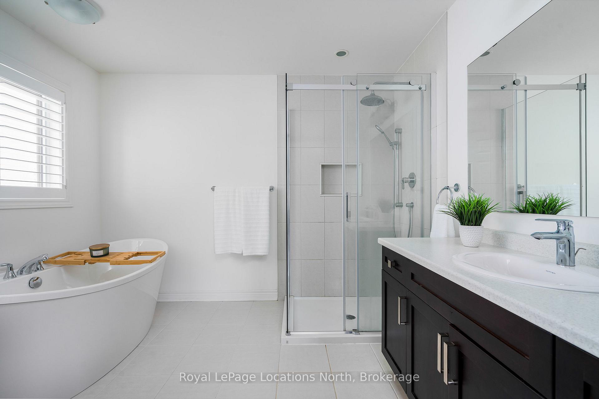 Photo 14 of 81 Plewes Drive, Collingwood — HOMEH