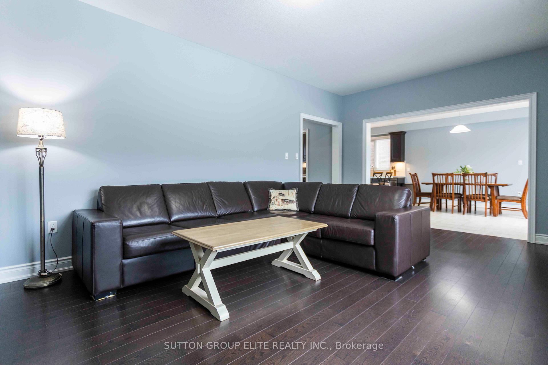 Photo 12 of 38 Richmond Park Drive, Georgina, Keswick North — HOMEH