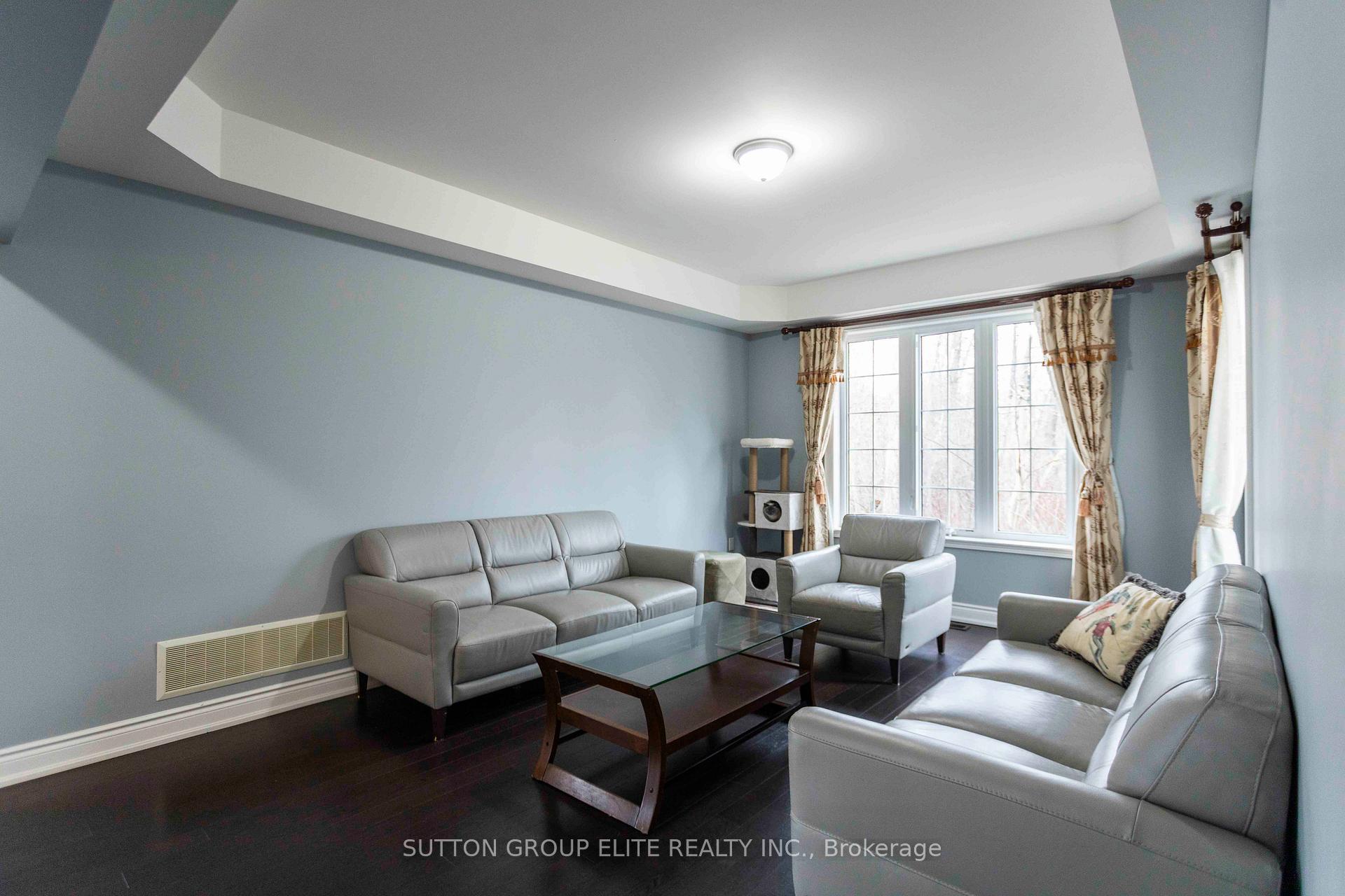 Photo 17 of 38 Richmond Park Drive, Georgina, Keswick North — HOMEH