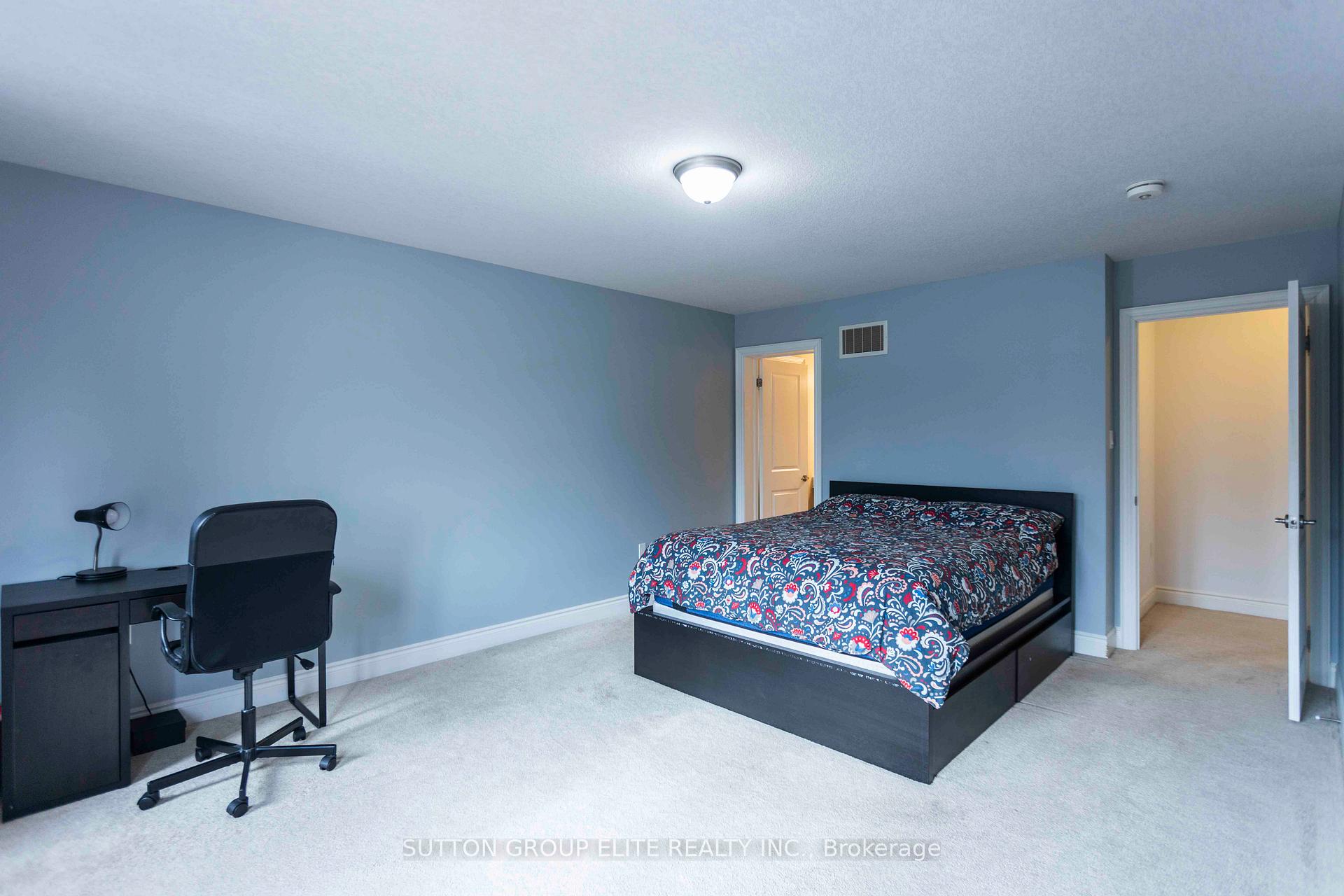 Photo 34 of 38 Richmond Park Drive, Georgina, Keswick North — HOMEH