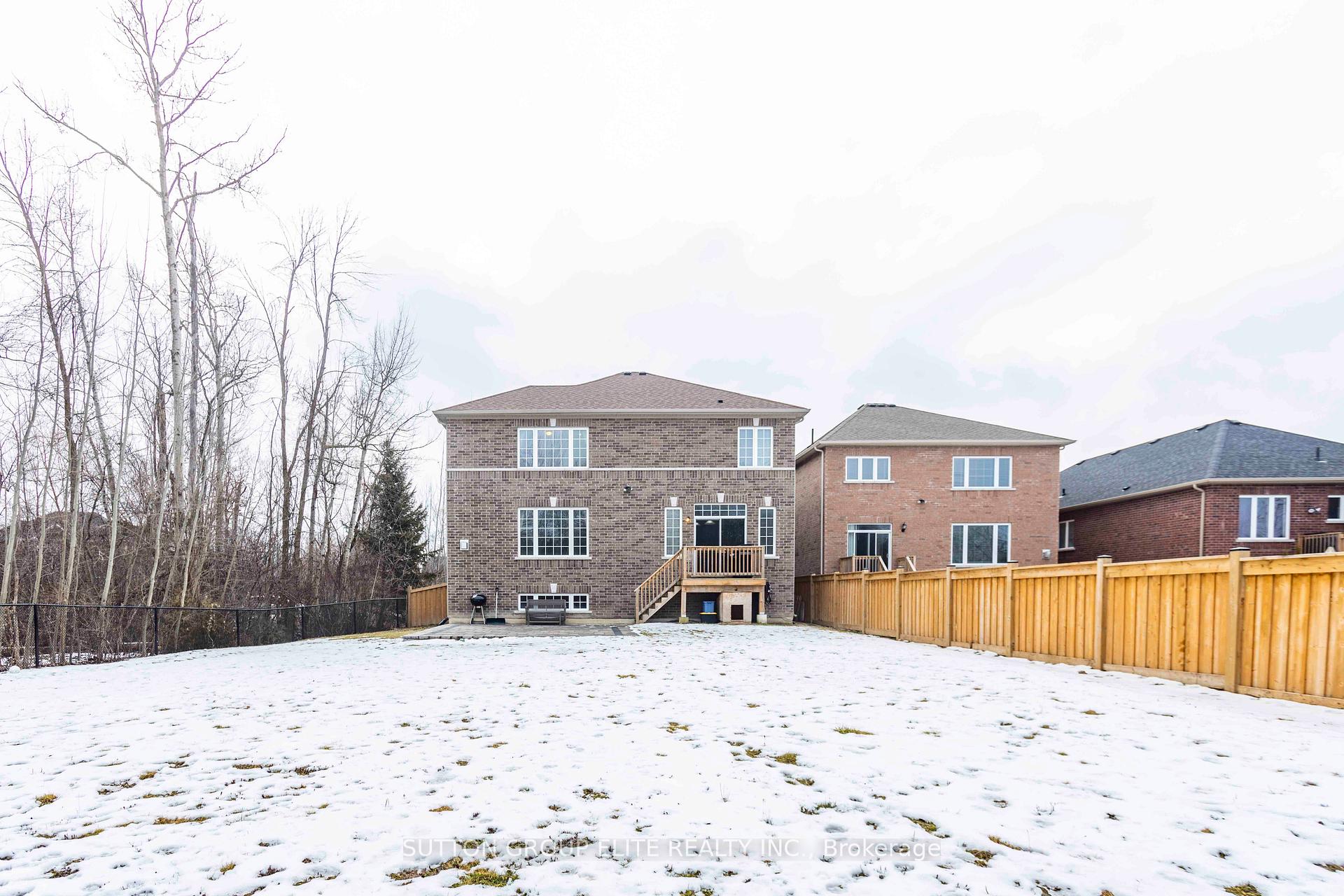 Photo 40 of 38 Richmond Park Drive, Georgina, Keswick North — HOMEH