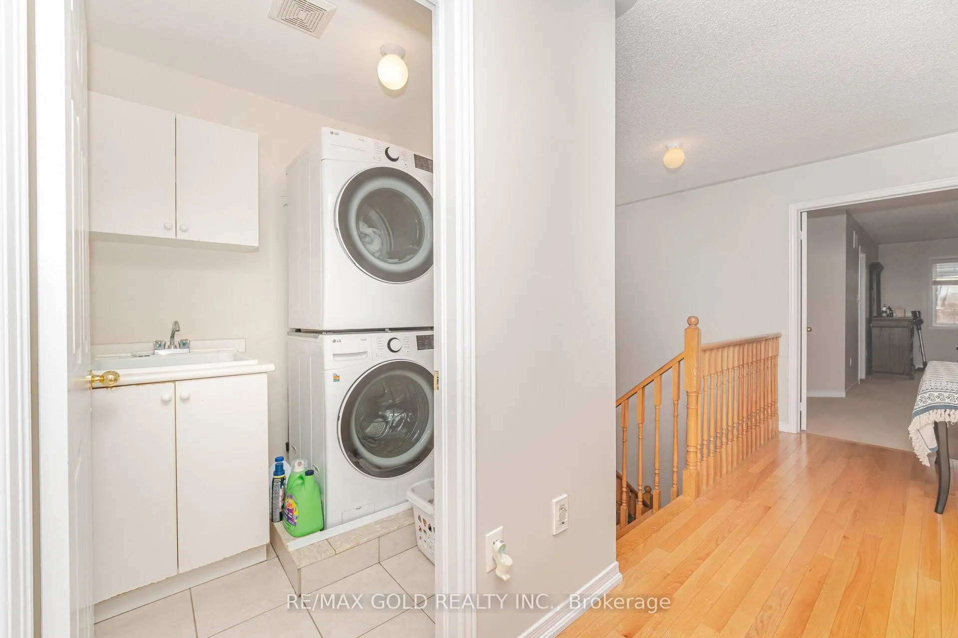Photo 36 of 92 Bellchase Trail, Brampton, Bram East — HOMEH