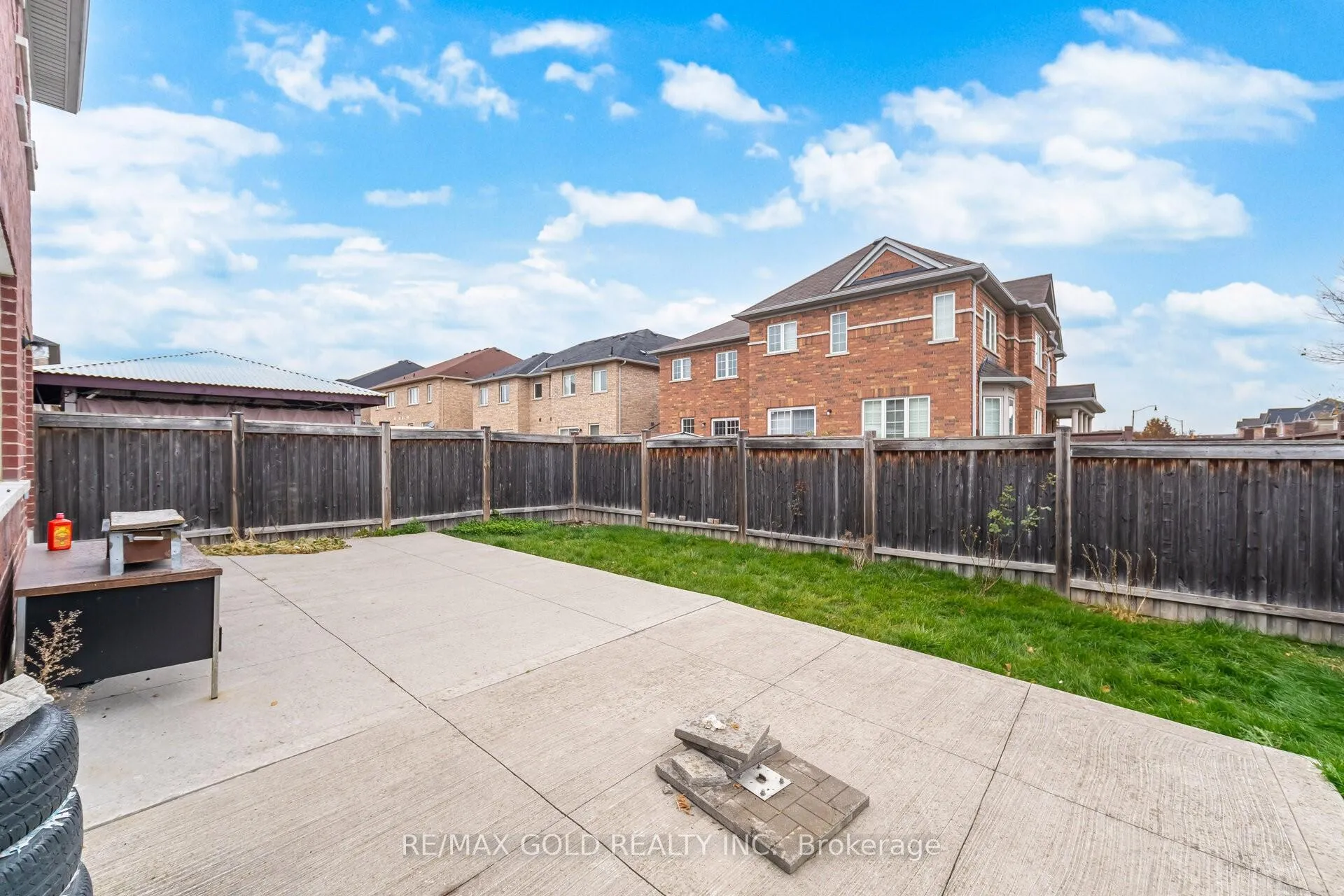 Photo 38 of 92 Bellchase Trail, Brampton, Bram East — HOMEH