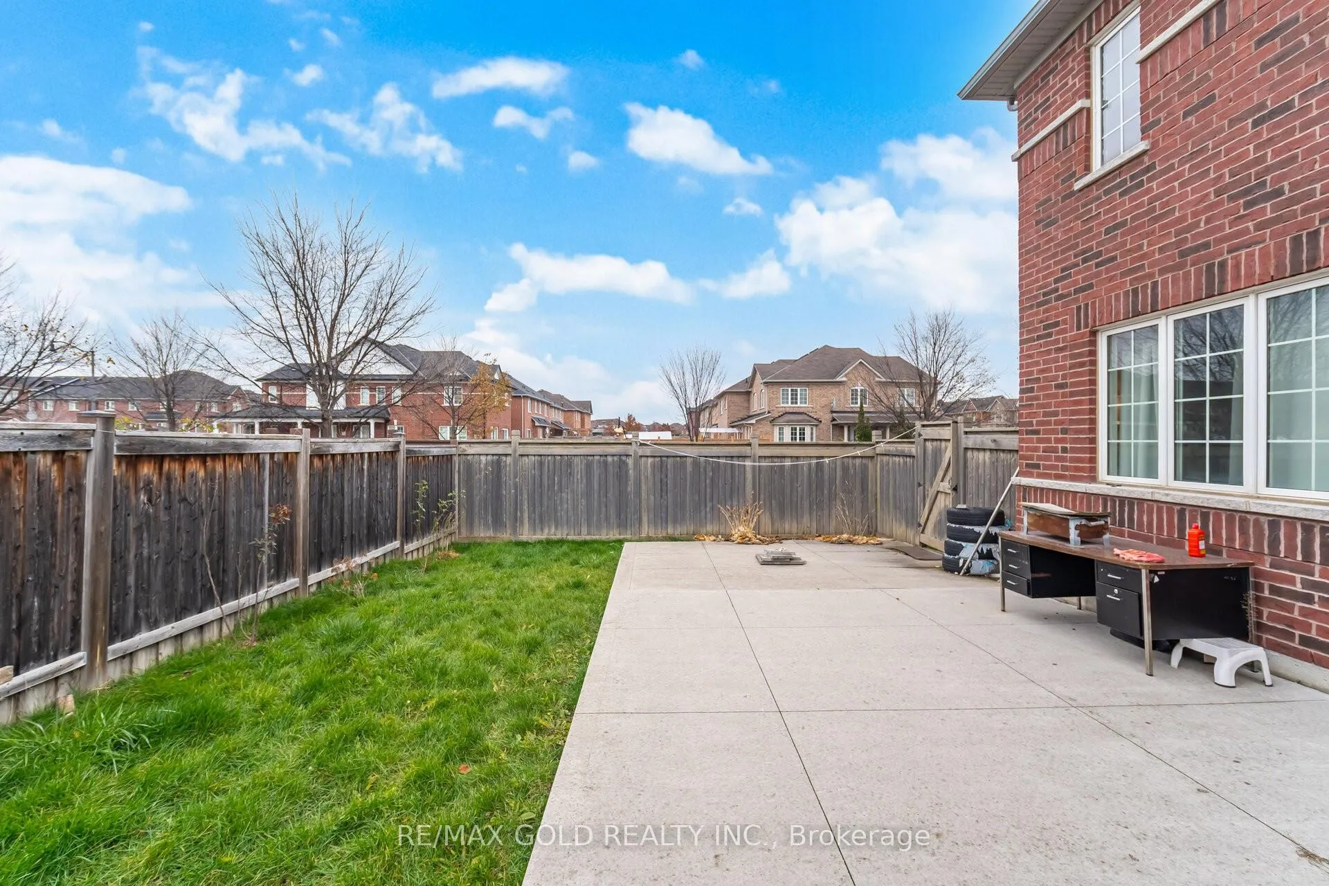 Photo 42 of 92 Bellchase Trail, Brampton, Bram East — HOMEH