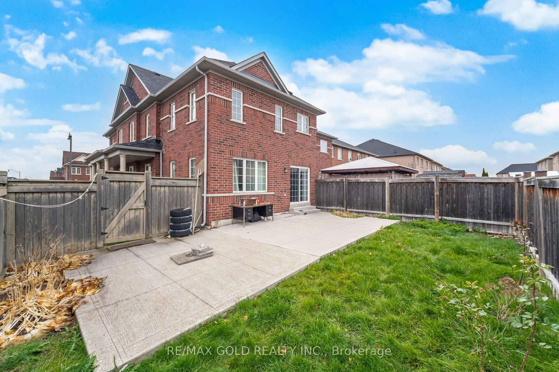 Photo 41 of 92 Bellchase Trail, Brampton, Bram East — HOMEH
