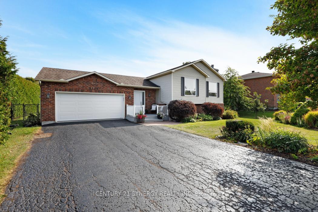 Photo 3 of 2725 Glen Street, Ottawa, Metcalfe — HOMEH