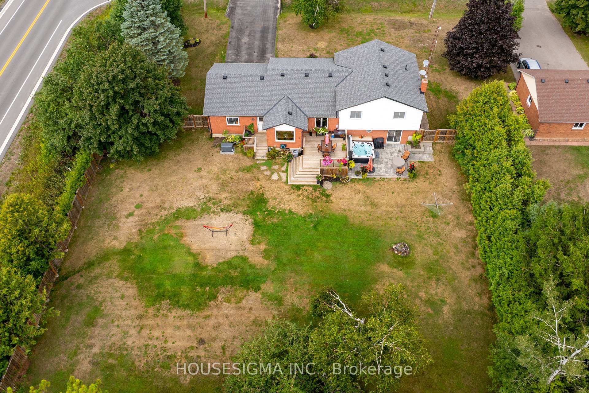 Photo 3 of 925 Blue Jay Street, Cavan Monaghan, Cavan-Monaghan — HOMEH