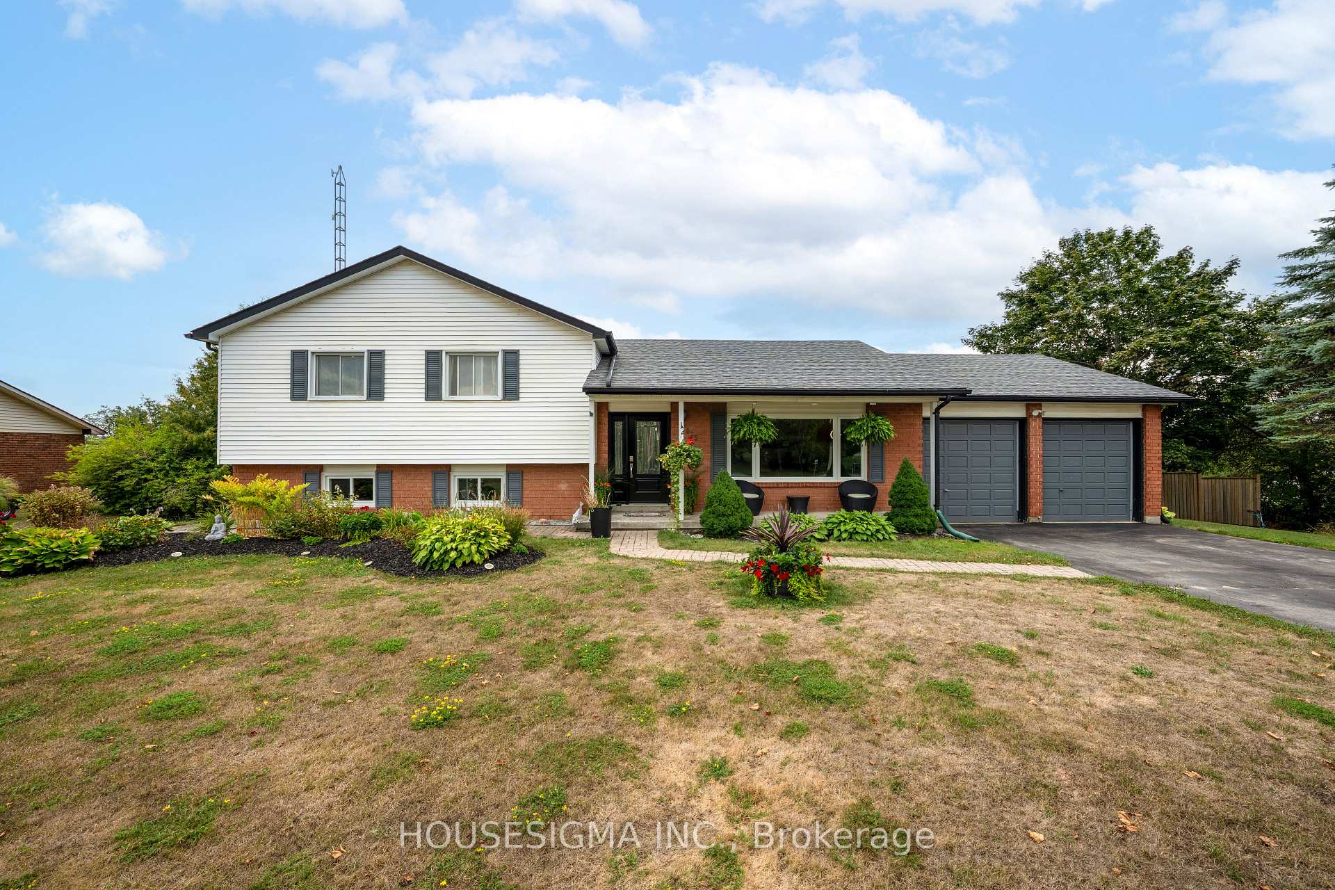 Photo 42 of 925 Blue Jay Street, Cavan Monaghan, Cavan-Monaghan — HOMEH