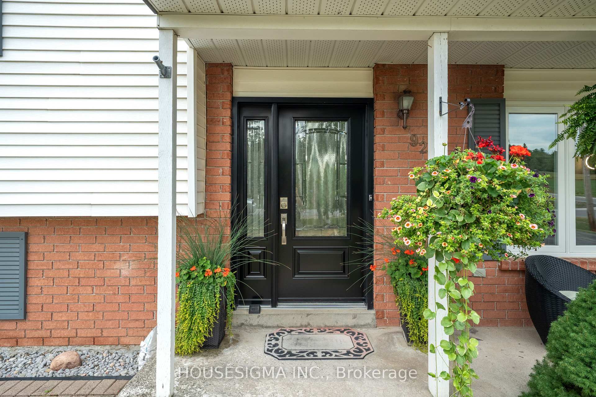 Photo 9 of 925 Blue Jay Street, Cavan Monaghan, Cavan-Monaghan — HOMEH