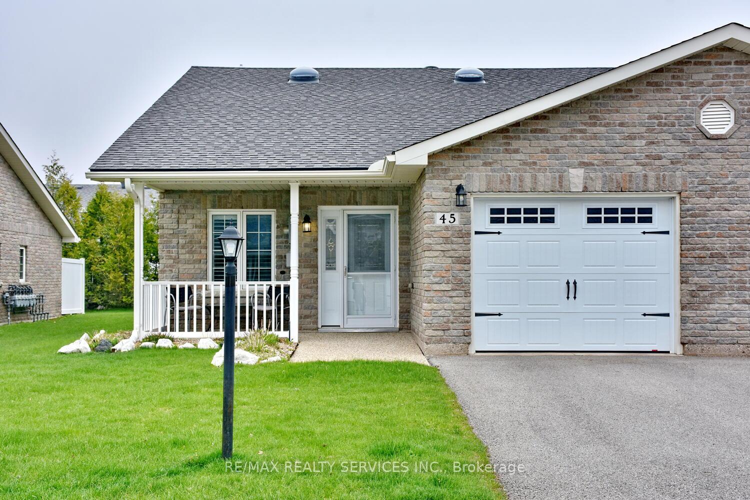 Photo 6 of 45 Clover Crescent, Wasaga Beach — HOMEH
