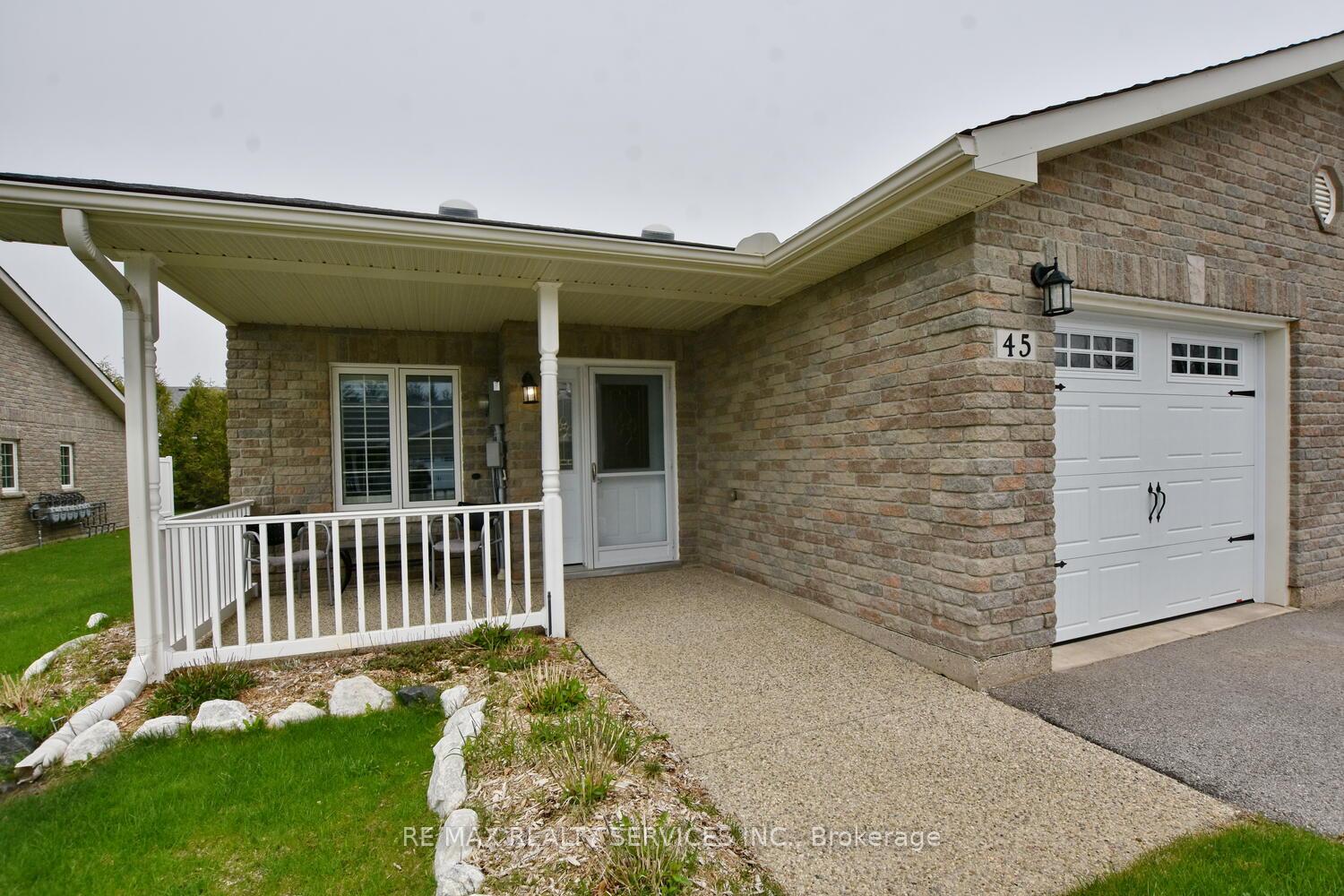 Photo 2 of 45 Clover Crescent, Wasaga Beach — HOMEH