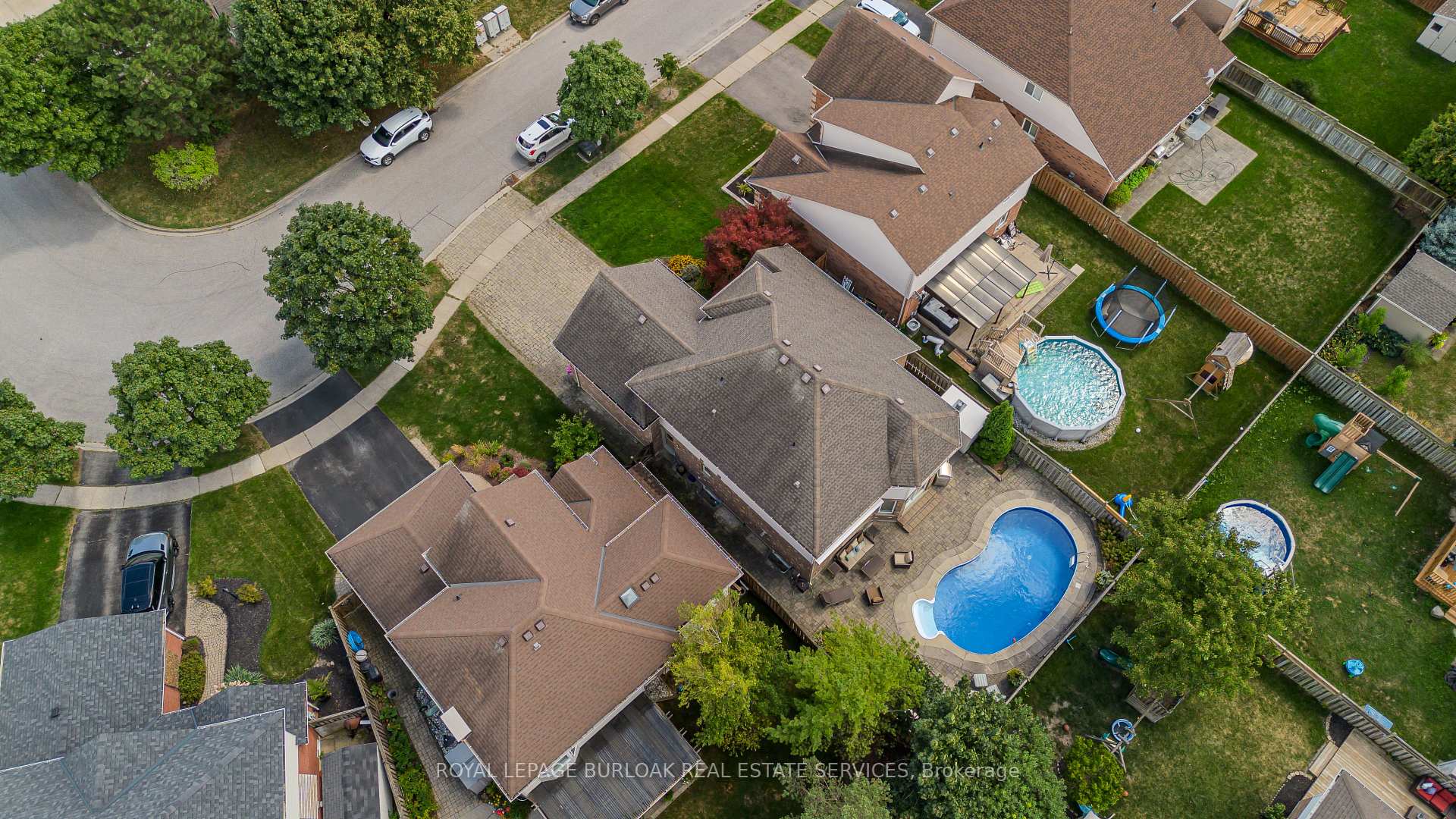 Photo 3 of 56 Farris Avenue, St. Catharines, Rykert/Vansickle — HOMEH