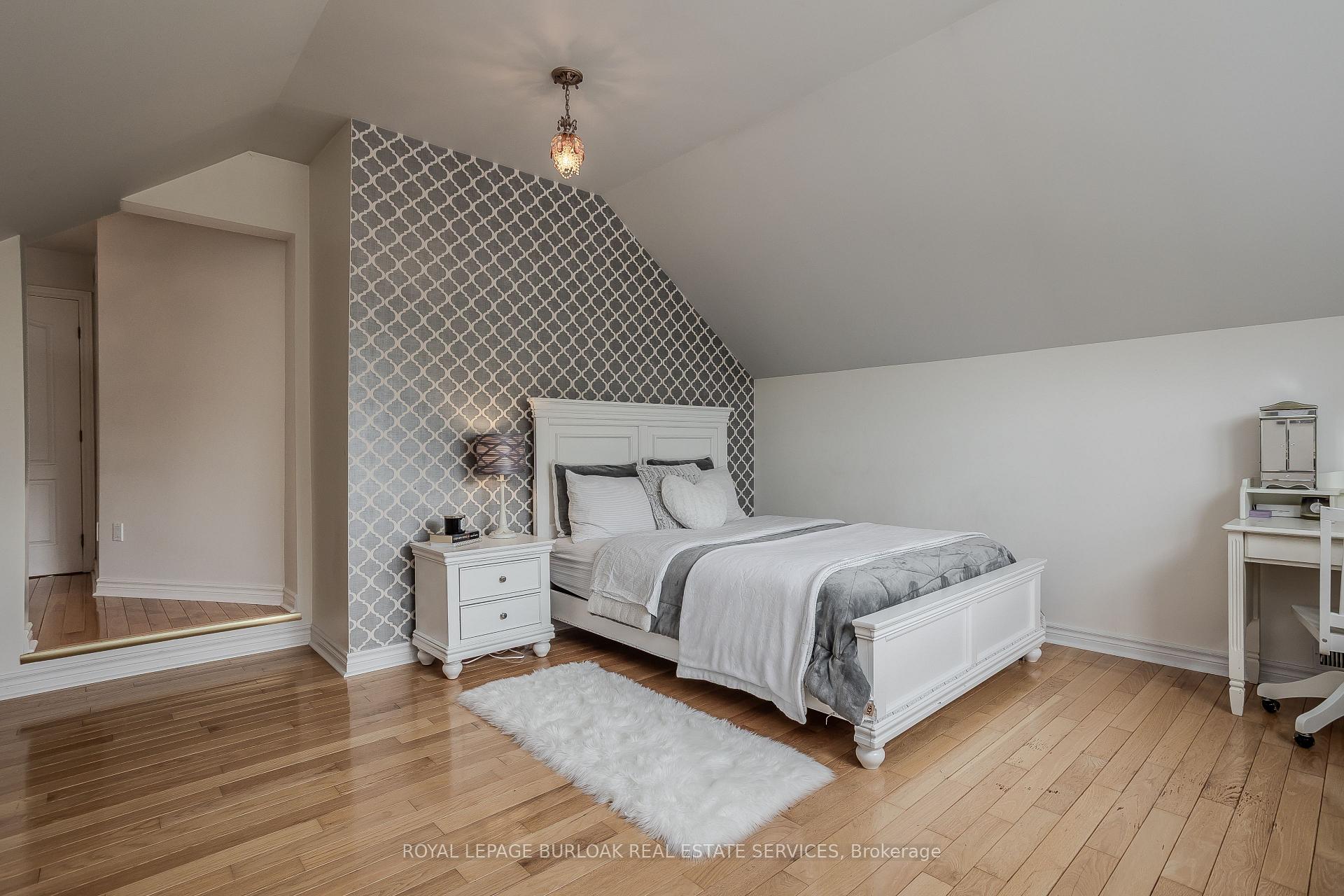 Photo 33 of 56 Farris Avenue, St. Catharines, Rykert/Vansickle — HOMEH