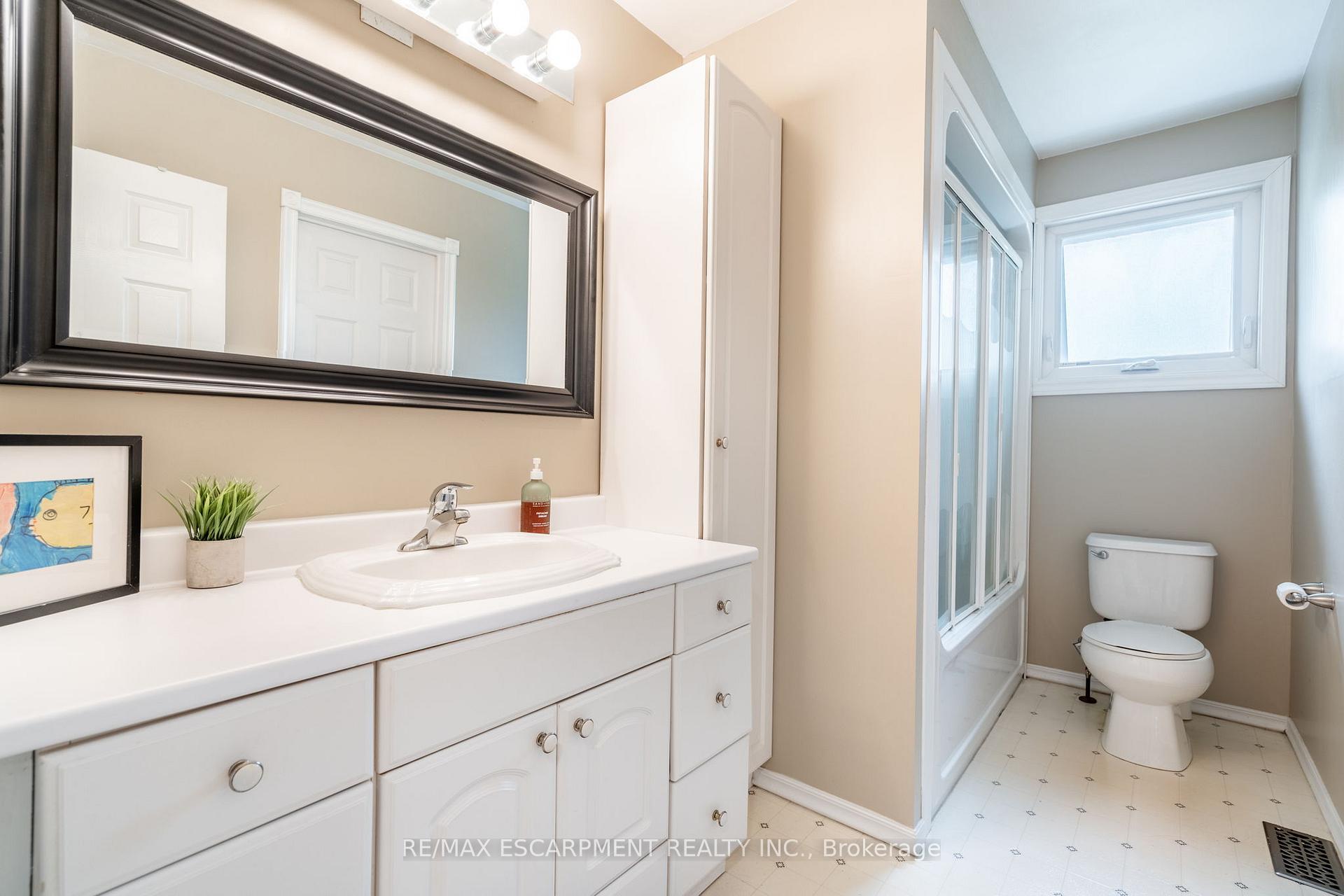 Photo 19 of 152 Concession 7 Road E, Hamilton, Rural Flamborough — HOMEH