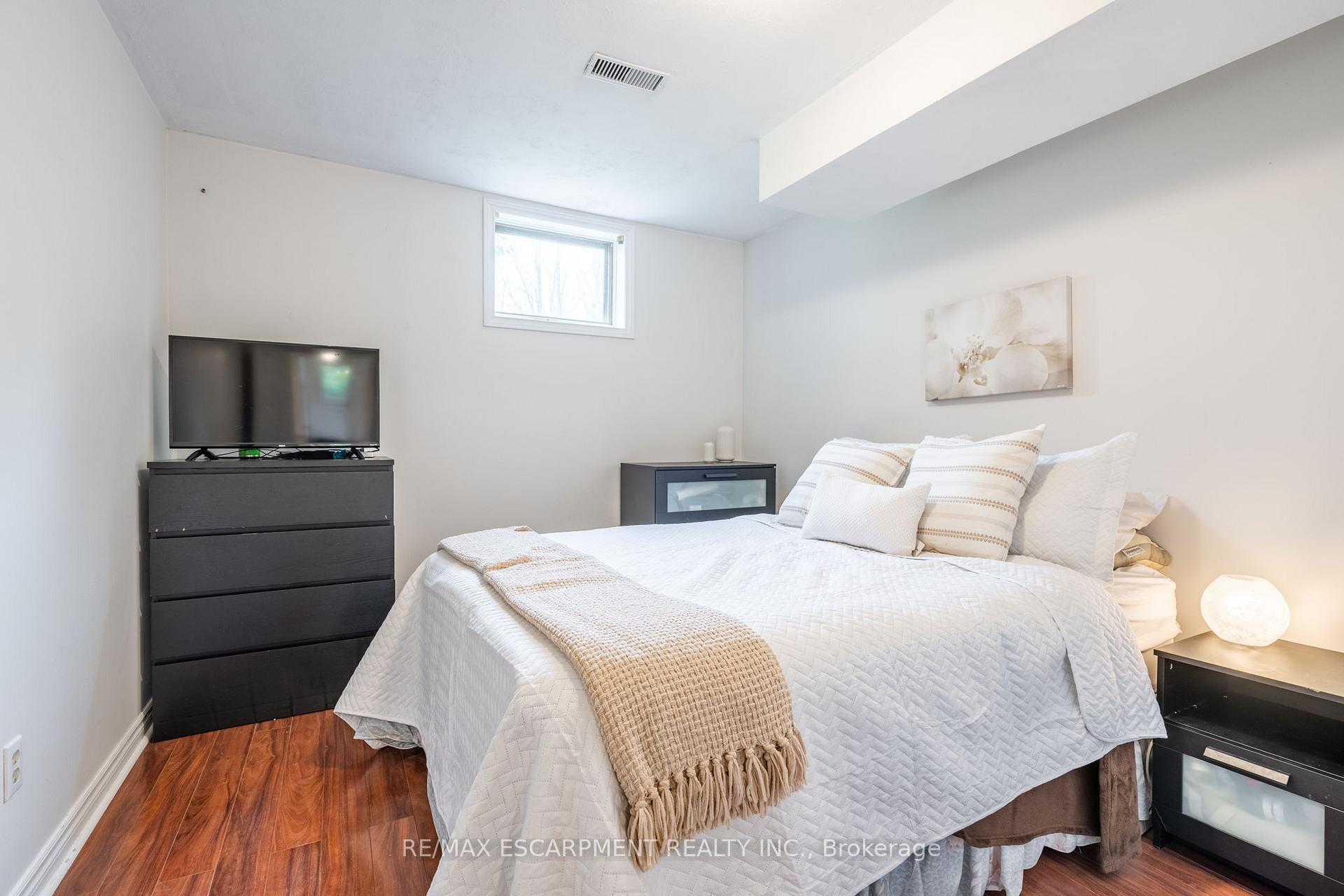 Photo 12 of 152 Concession 7 Road E, Hamilton, Rural Flamborough — HOMEH