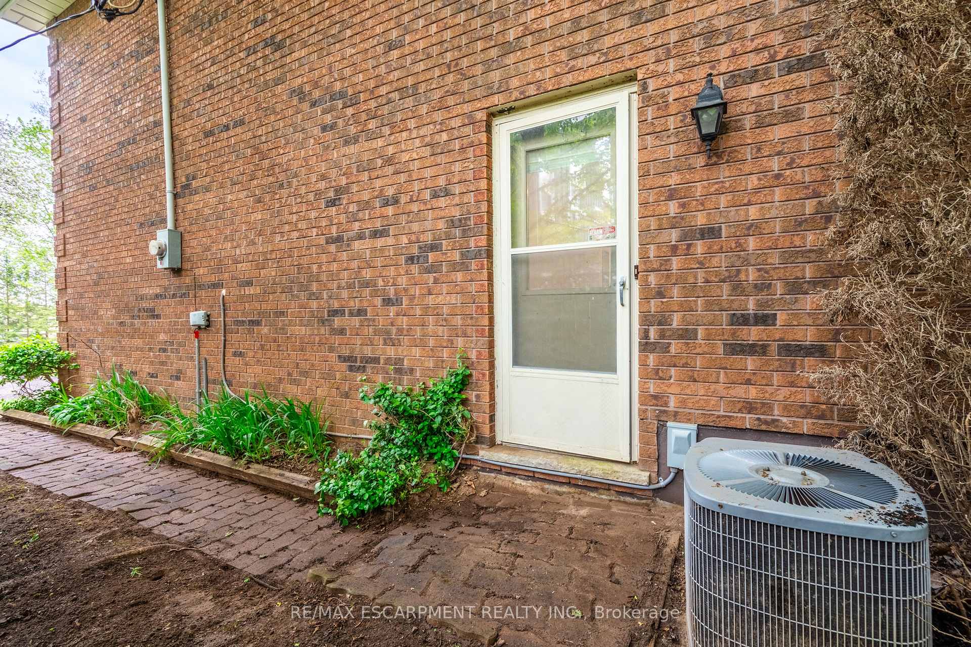 Photo 32 of 152 Concession 7 Road E, Hamilton, Rural Flamborough — HOMEH
