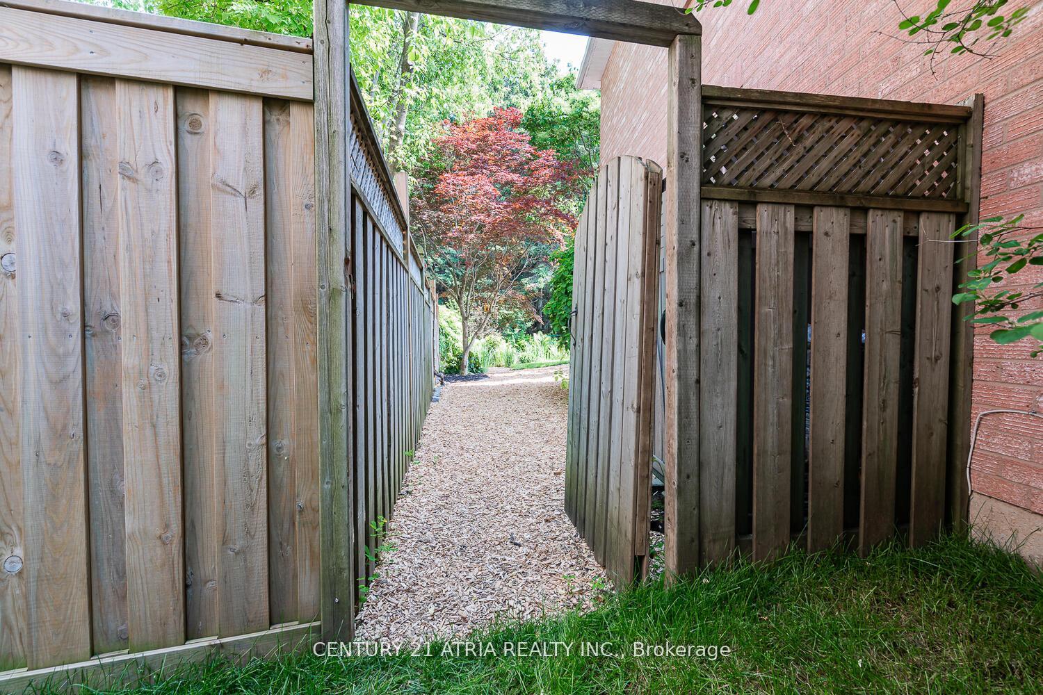 Photo 11 of 91 Dawlish Avenue, Aurora, Aurora Highlands — HOMEH