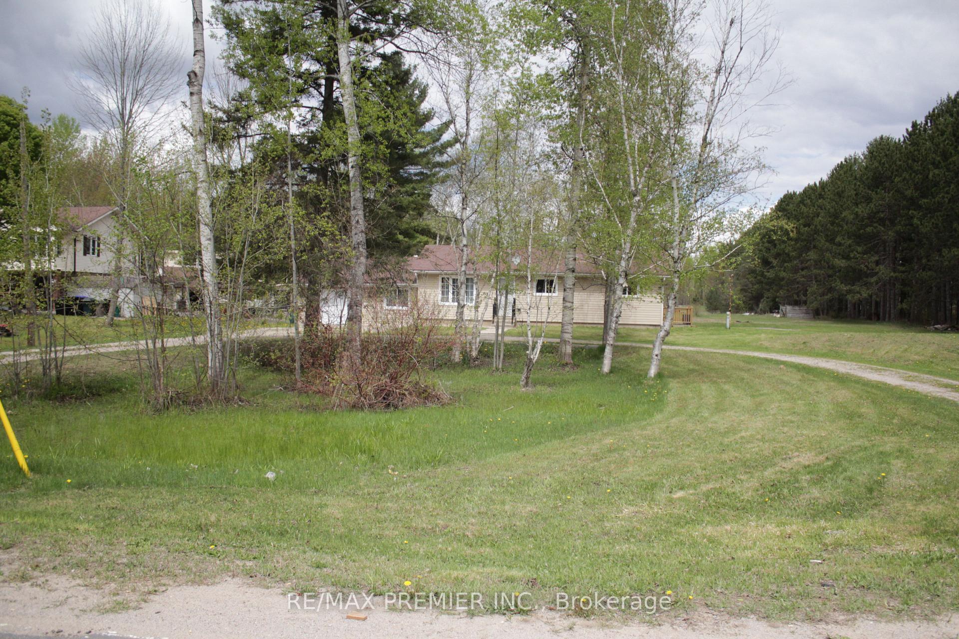 Photo 3 of 5258 30th Side Road, Essa, Rural Essa — HOMEH