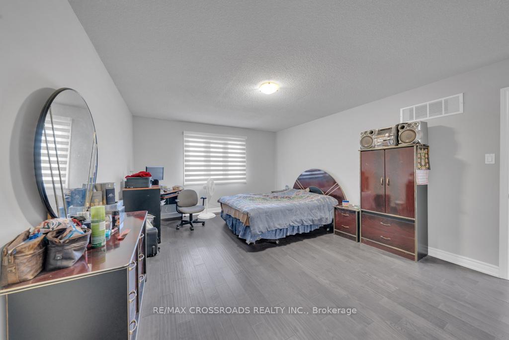 Photo 26 of 15 Leah Crescent, Ajax, Central West — HOMEH